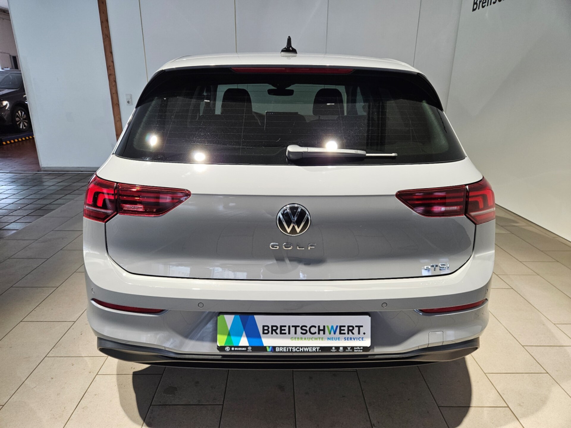 Volkswagen Golf Life