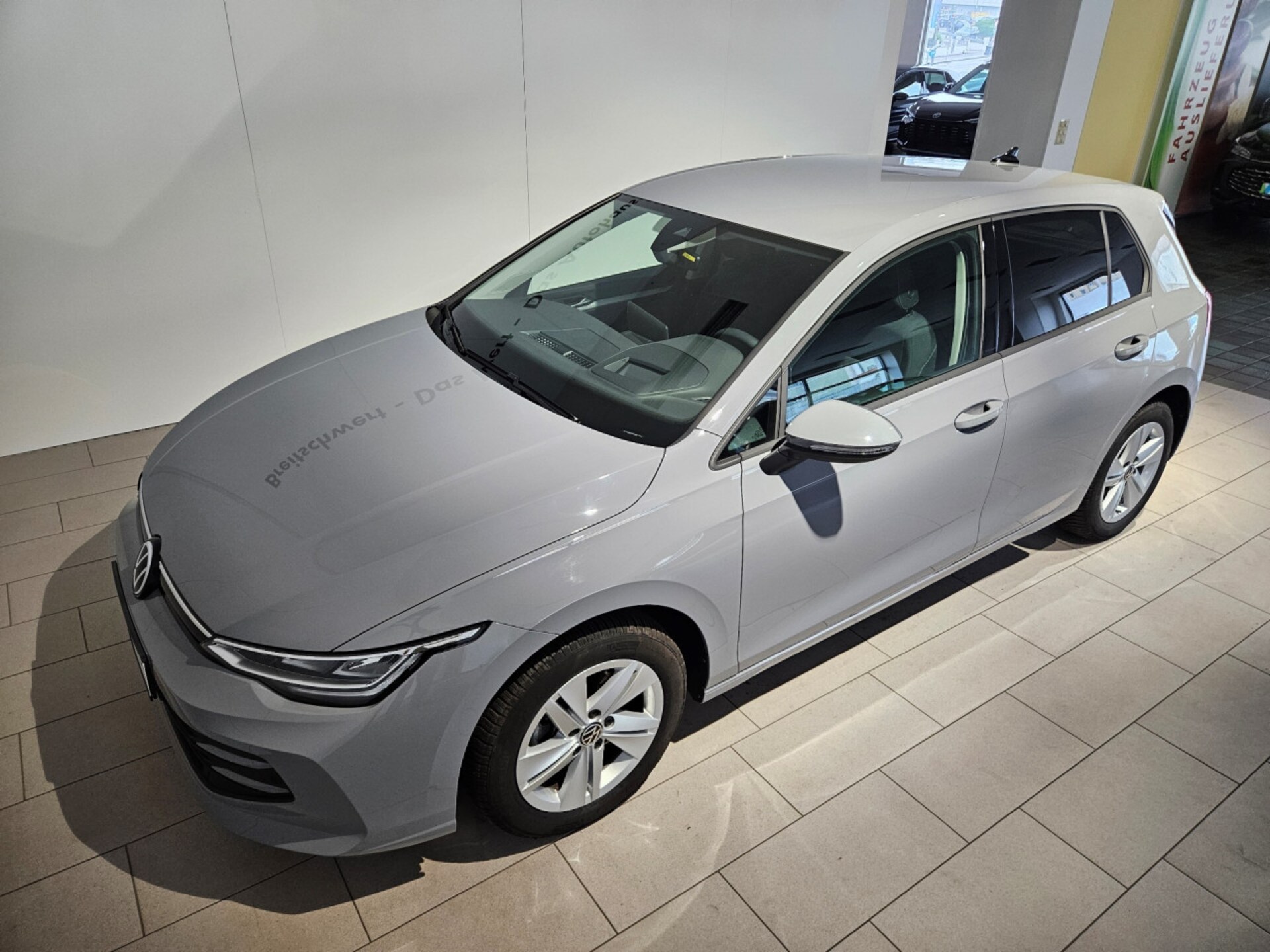Volkswagen Golf Life