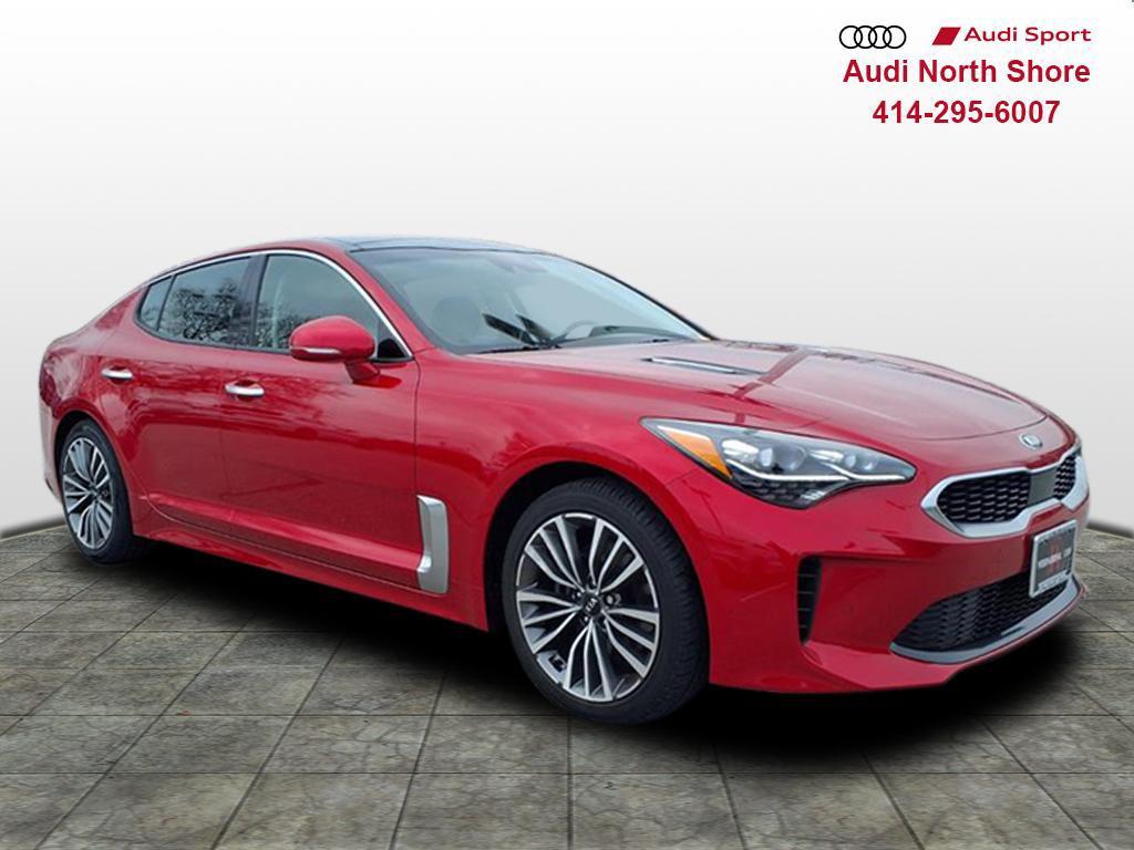 2019 Kia Stinger Premium AWD's photo