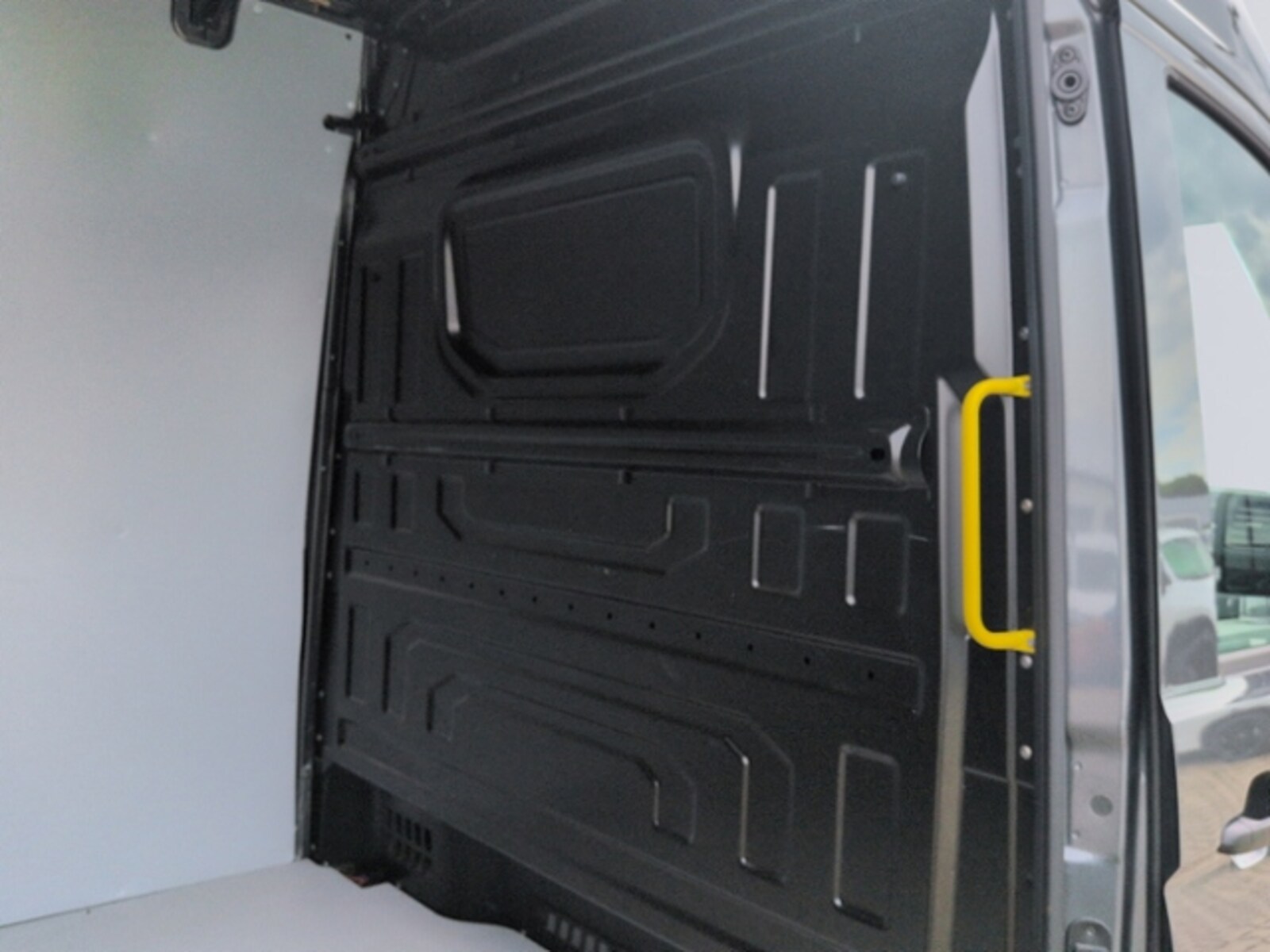 Volkswagen Crafter Kasten langer Radstand – Bild 21
