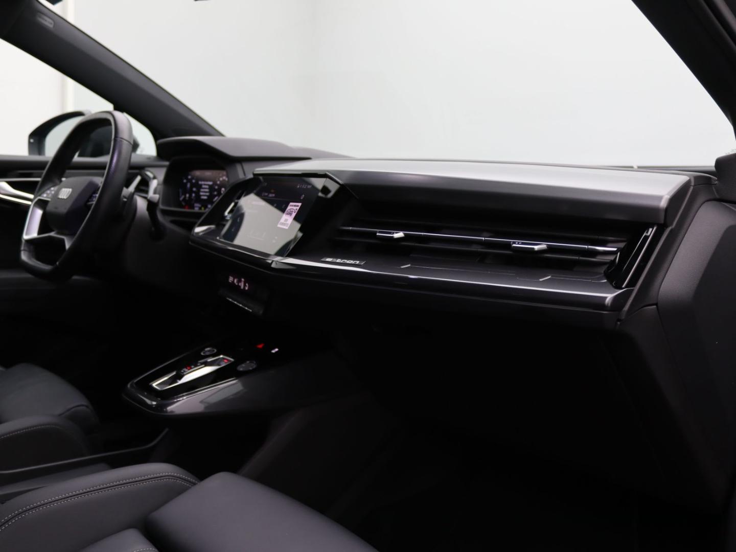 Image about Audi Q4 e-tron 40 e-tron