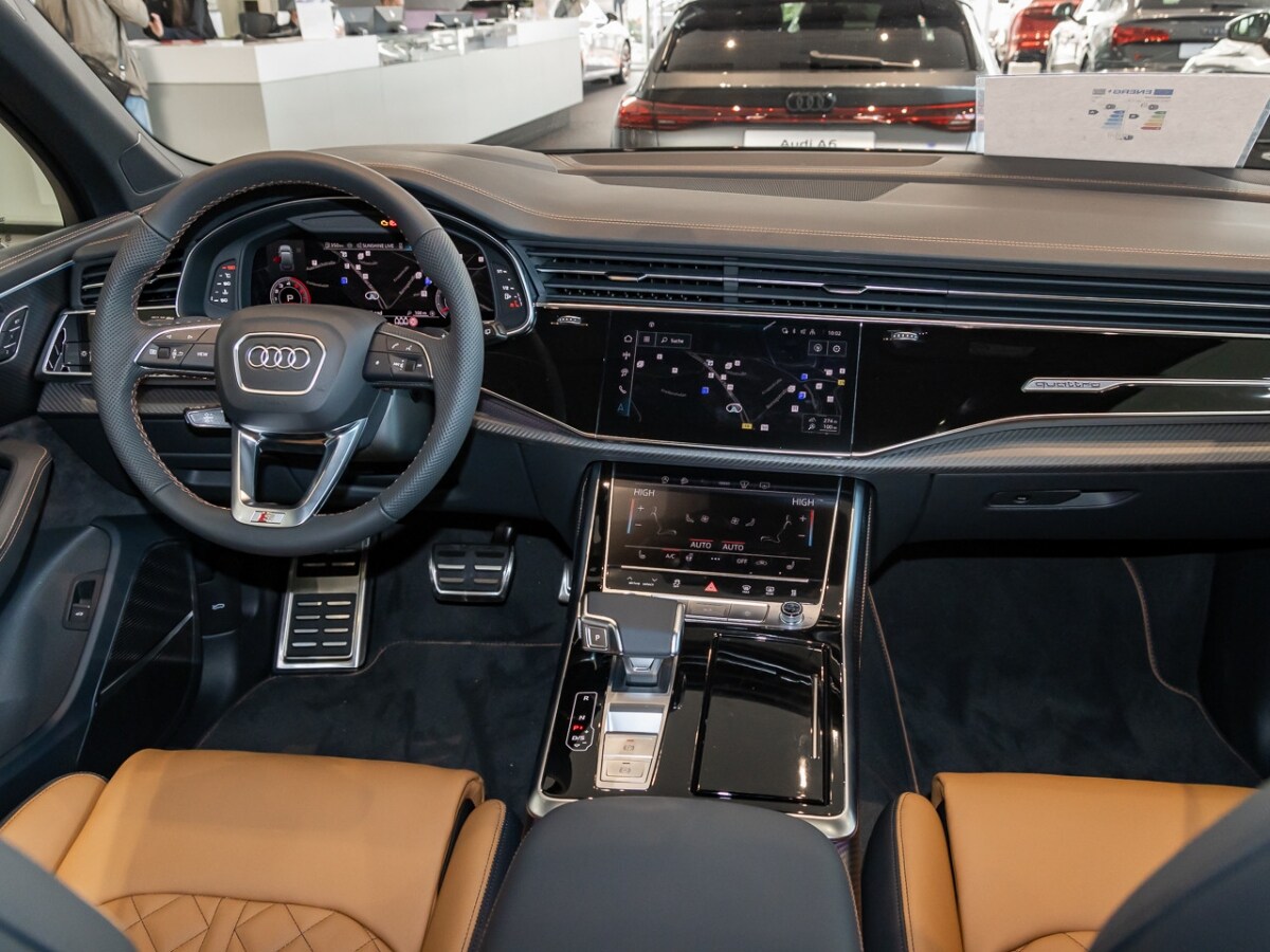 Image about Audi Q7 SUV S line 55 TFSI quattro tiptronic