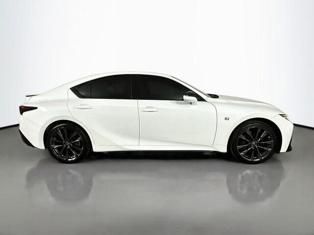 2022 Lexus IS 350