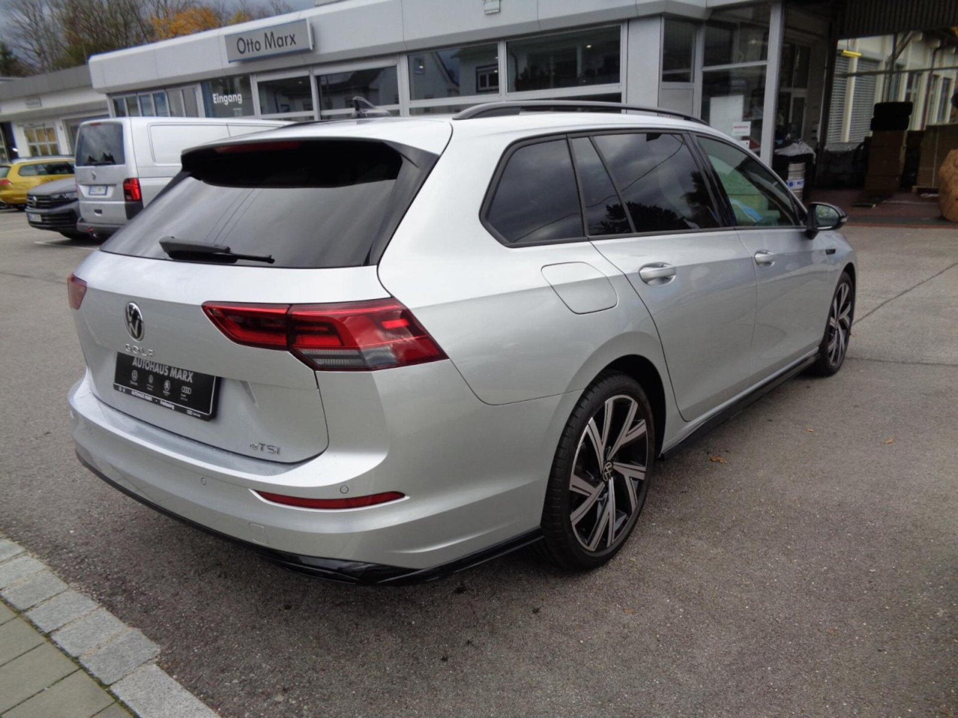 Volkswagen Golf Variant R-Line