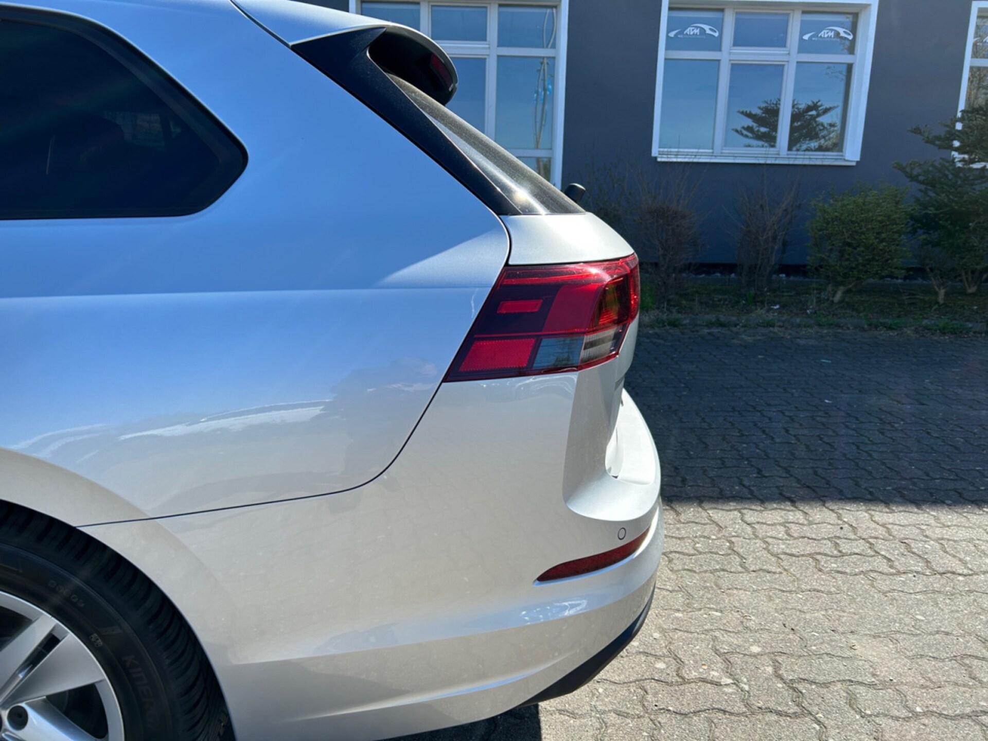 Volkswagen Golf Variant Life