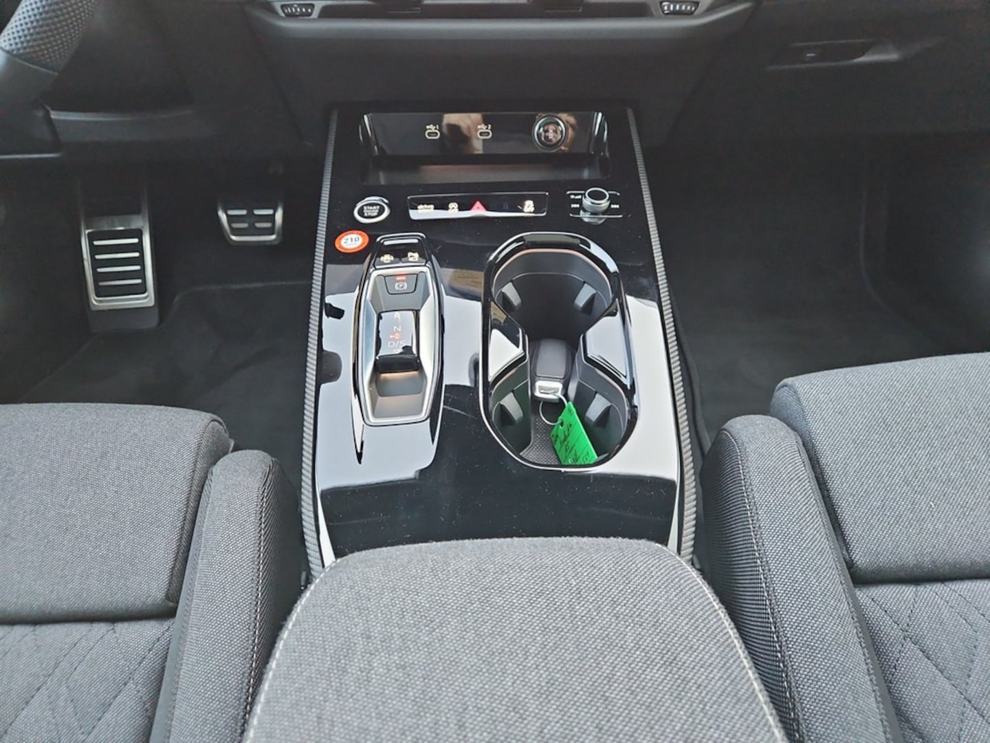 Bild über Audi A5 Avant TFSI quattro S tronic - für weitere Informationen kontaktieren Sie den Audi Partner