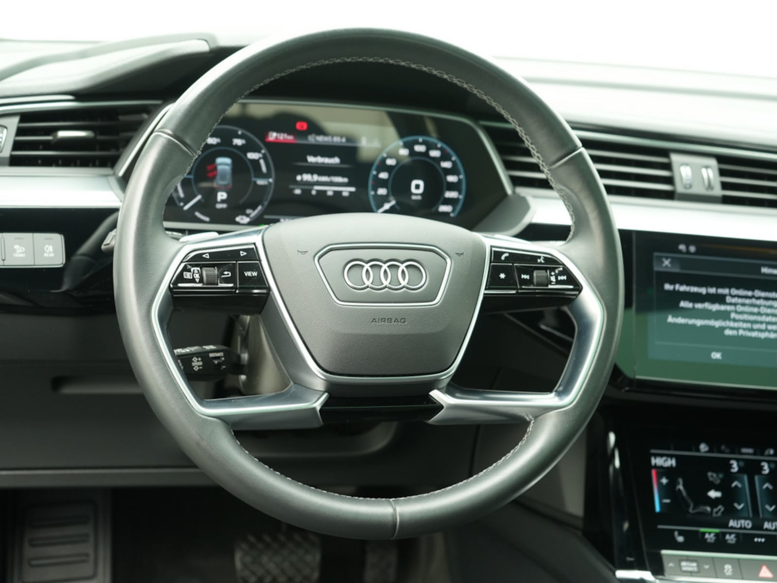 Audi Q8 e-tron – Bild 17