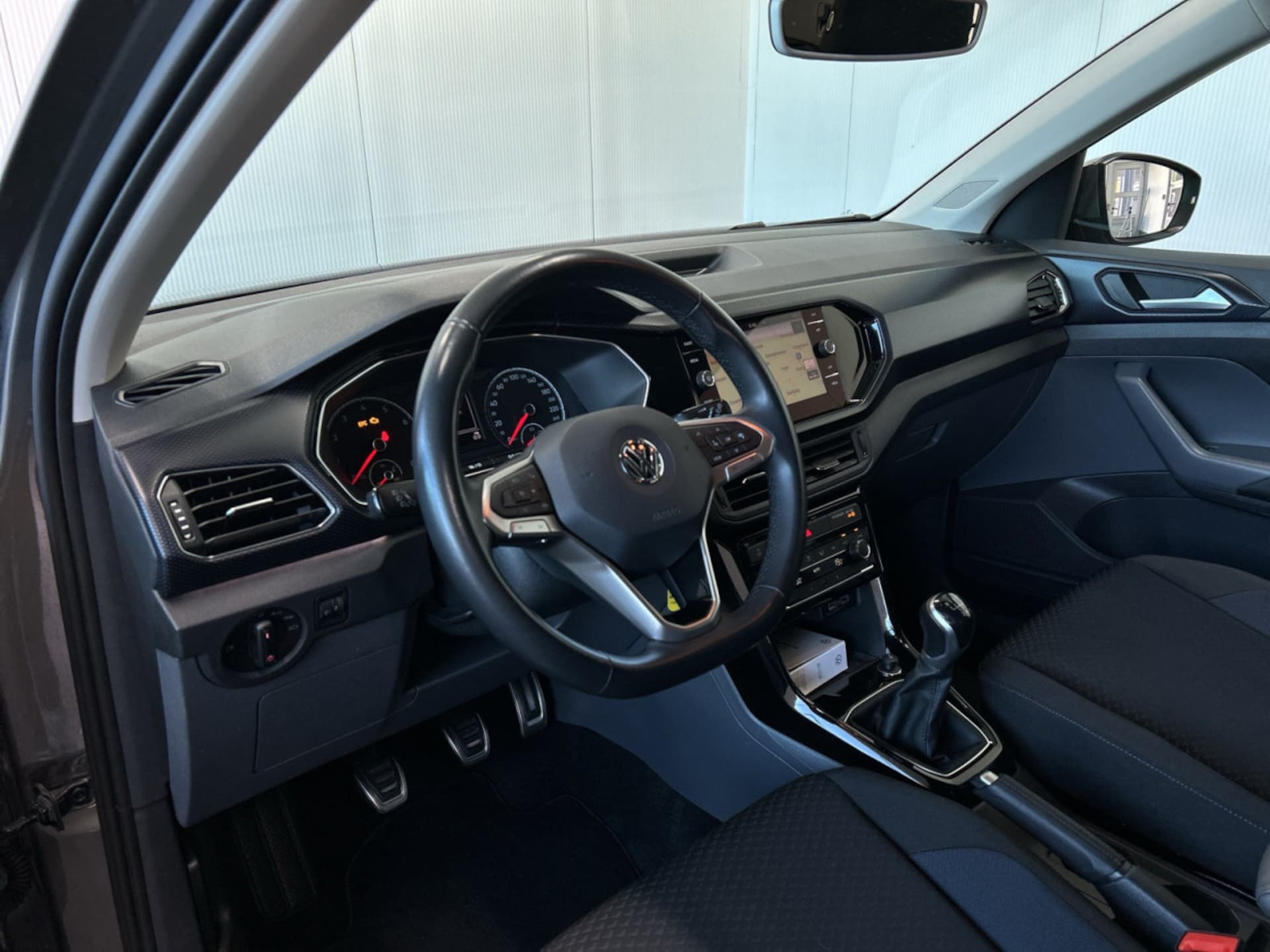 Volkswagen T-Cross United