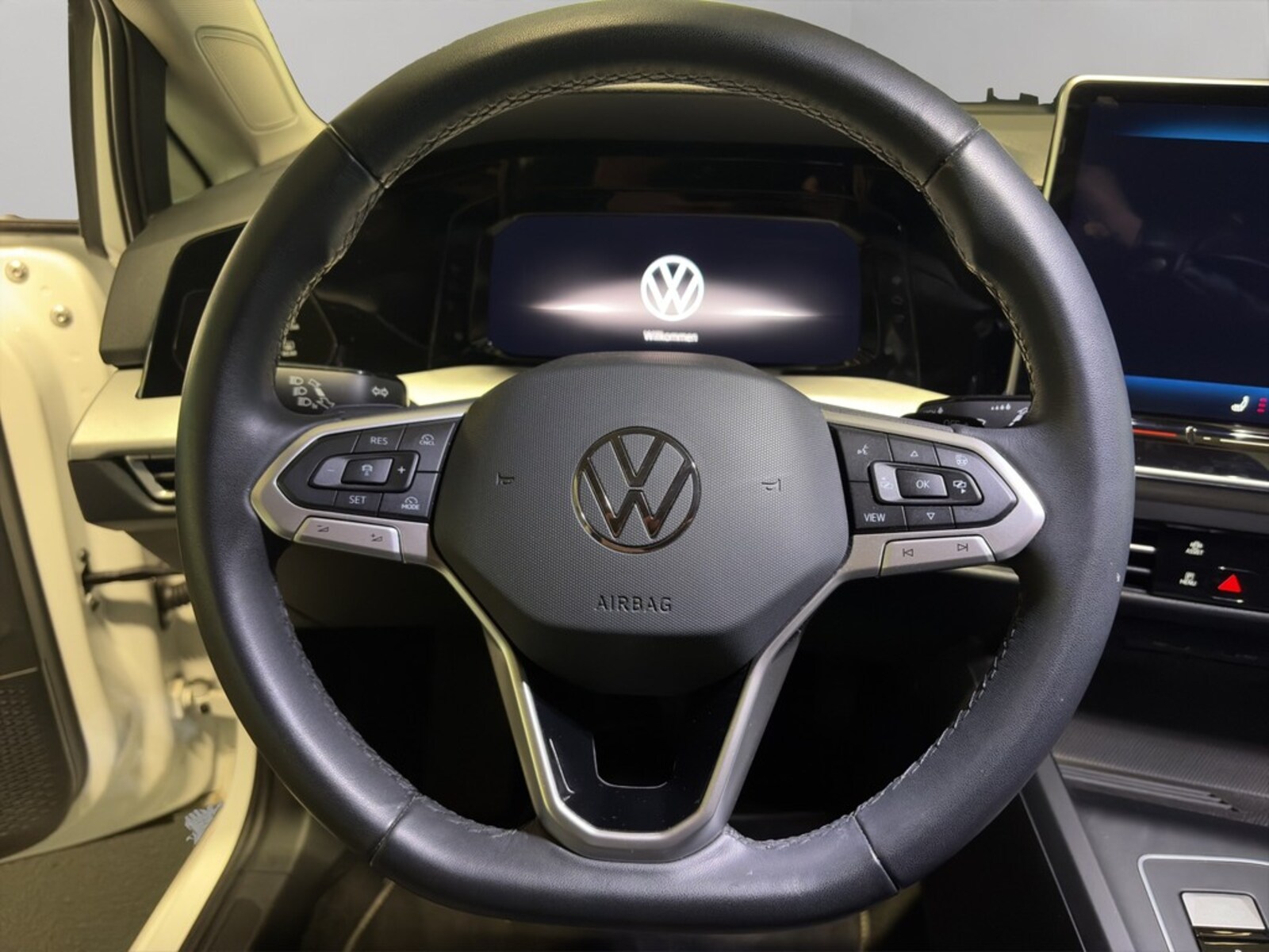 Volkswagen Golf Variant – Bild 12