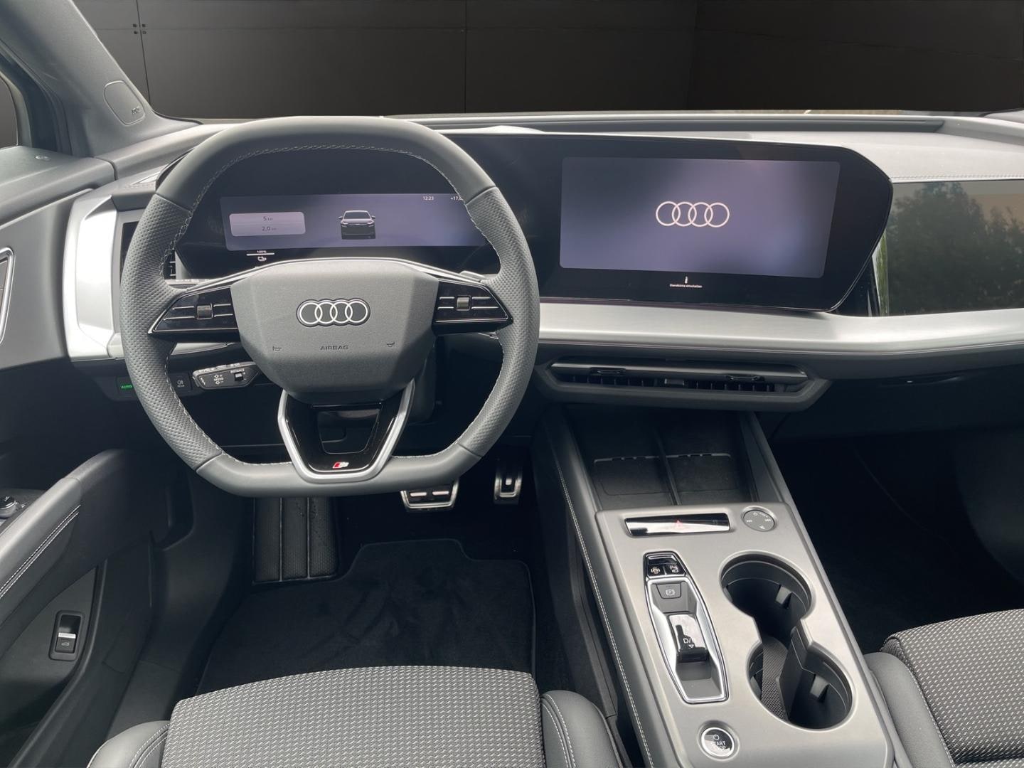 Bild über Audi Q4 Sportback e-tron e-tron performance 210 kW - für weitere Informationen kontaktieren Sie den Audi Partner
