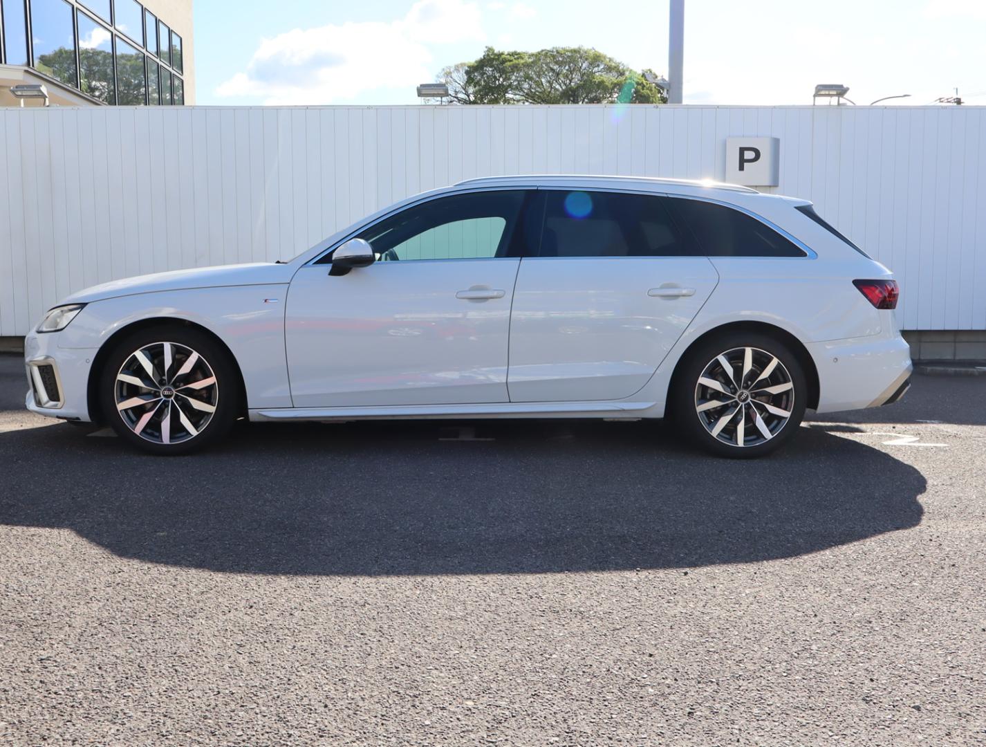 Image about Audi A4 Avant 35 TDI S line