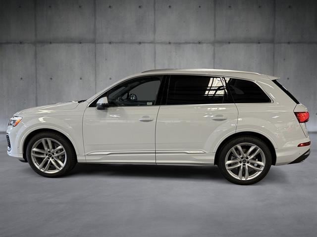 Photo of 2025 Audi Q7