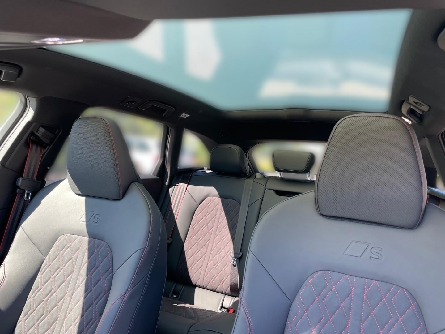 Bild über Audi A6 Avant TFSI quattro 270 kW S tronic - für weitere Informationen kontaktieren Sie den Audi Partner