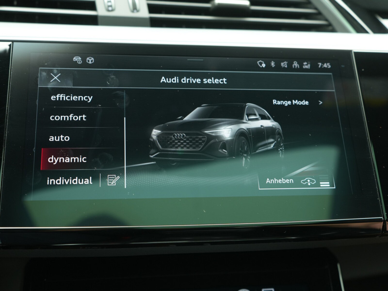 Audi Q8 e-tron – Bild 21