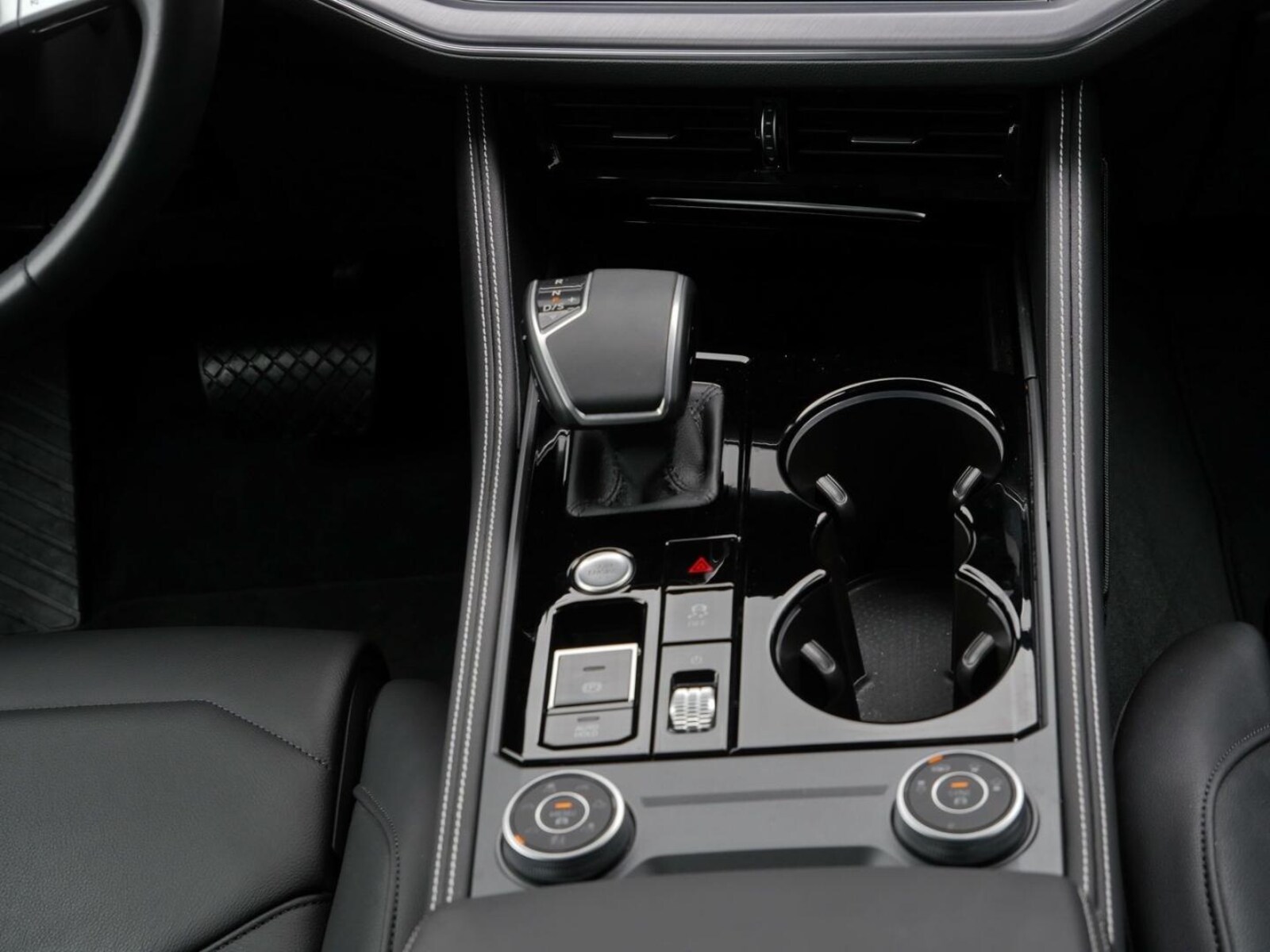 Volkswagen Touareg – Bild 7