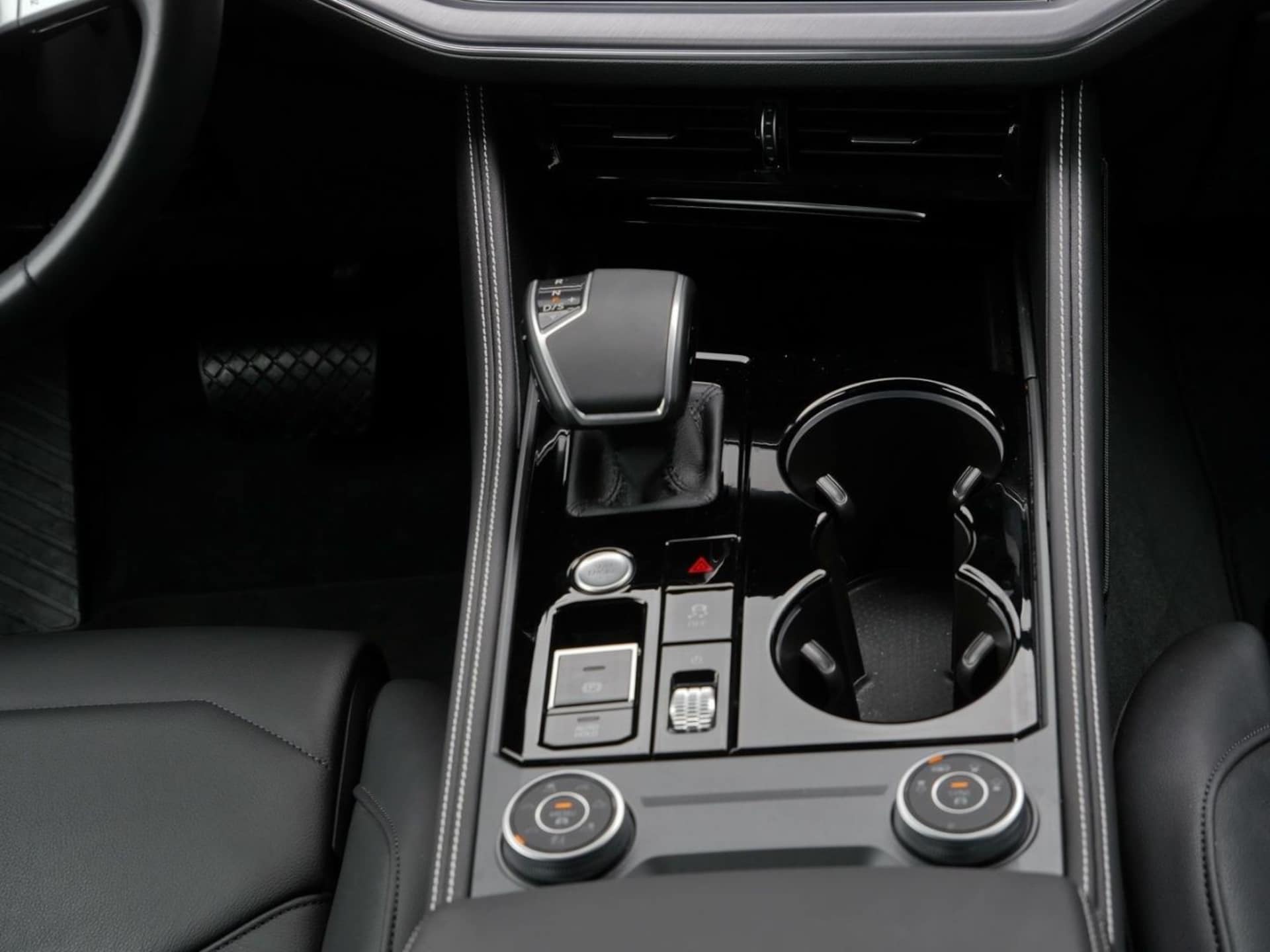 Volkswagen Touareg Basis-Modell