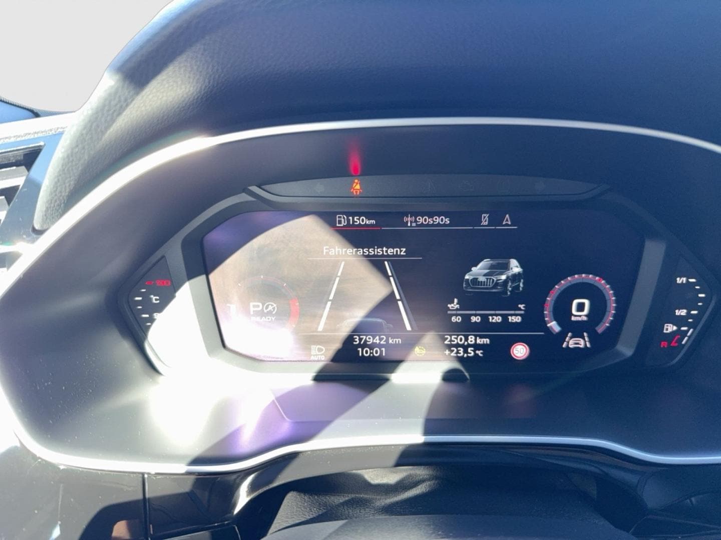 Bild über Audi Q3 advanced 35 TDI quattro S tronic - für weitere Informationen kontaktieren Sie den Audi Partner
