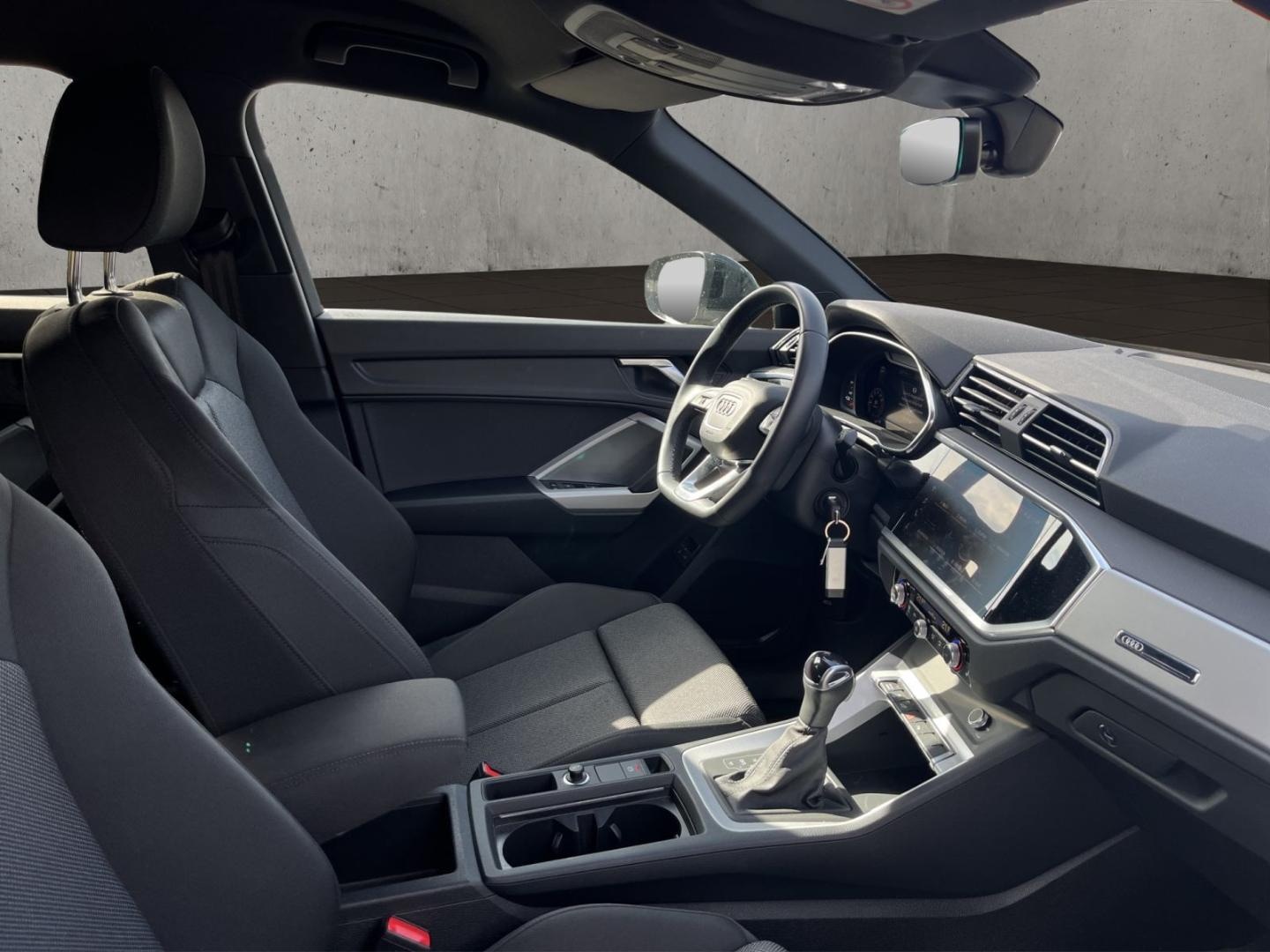 Bild über Audi Q3 TFSI e 45 TFSI e S tronic - für weitere Informationen kontaktieren Sie den Audi Partner