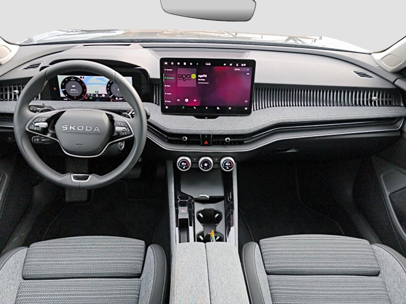 Škoda Superb Combi – Bild 18