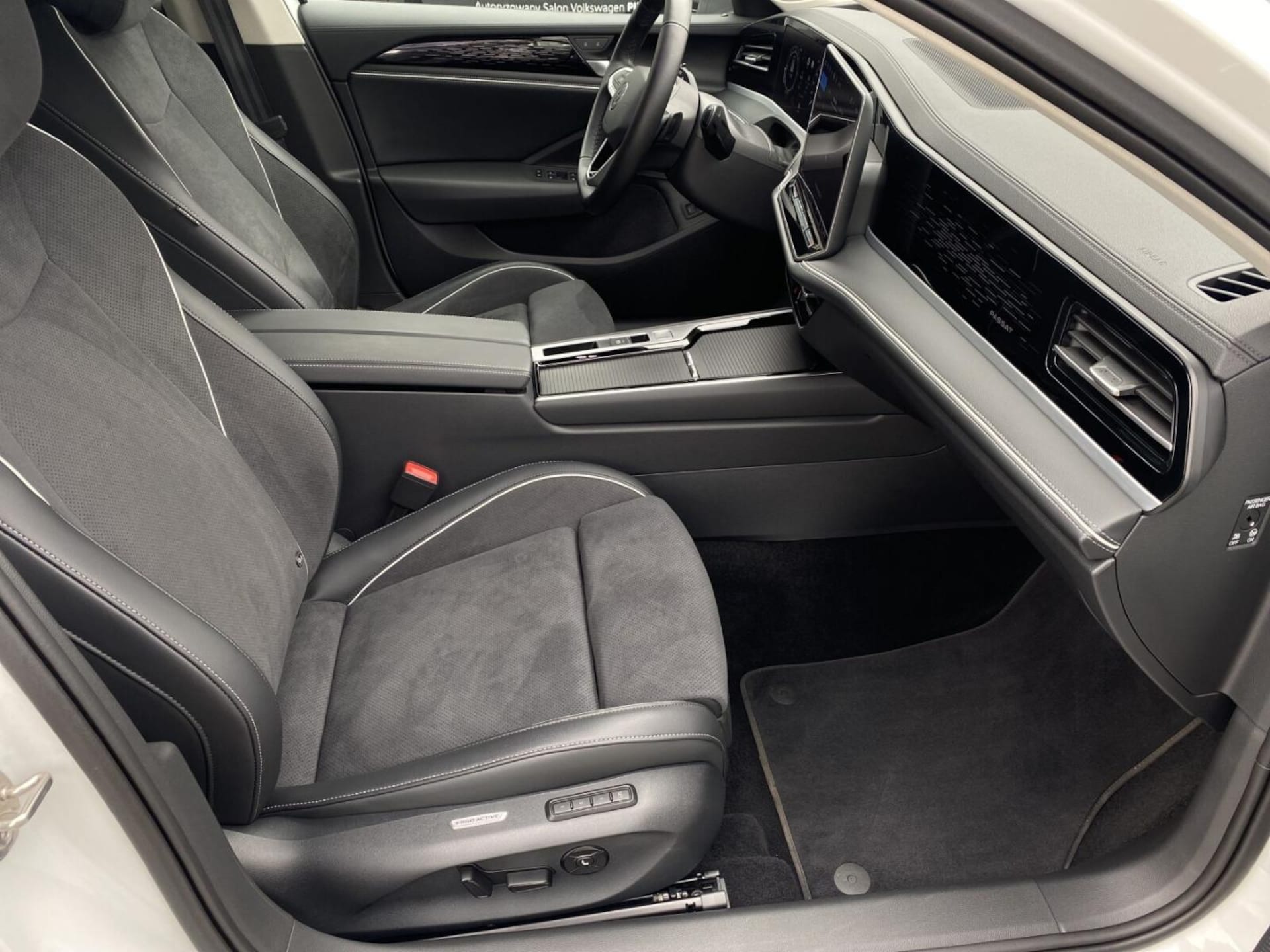 Volkswagen Passat Elegance