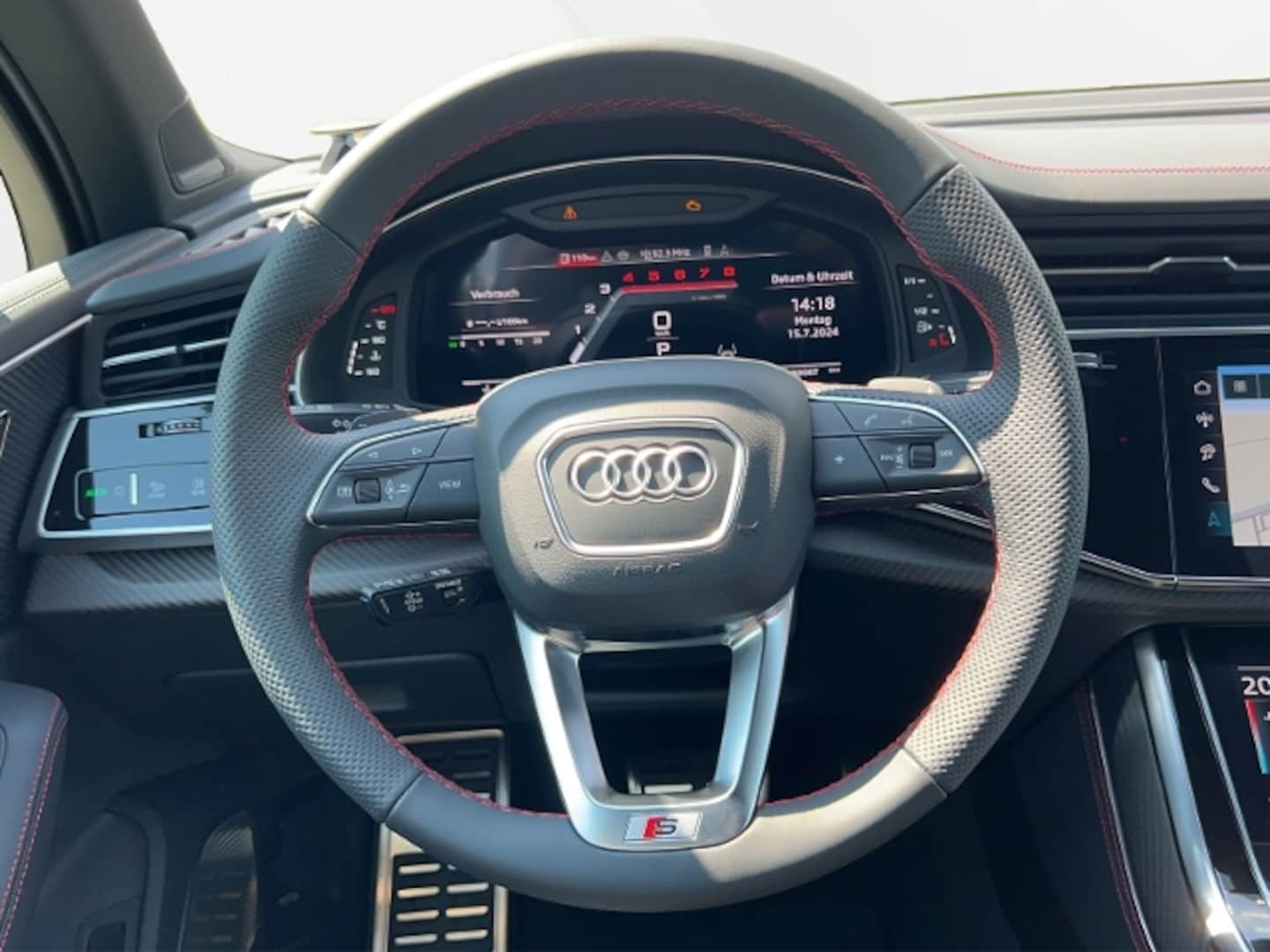 Bild über Audi SQ7 SUV TFSI quattro tiptronic - für weitere Informationen kontaktieren Sie den Audi Partner