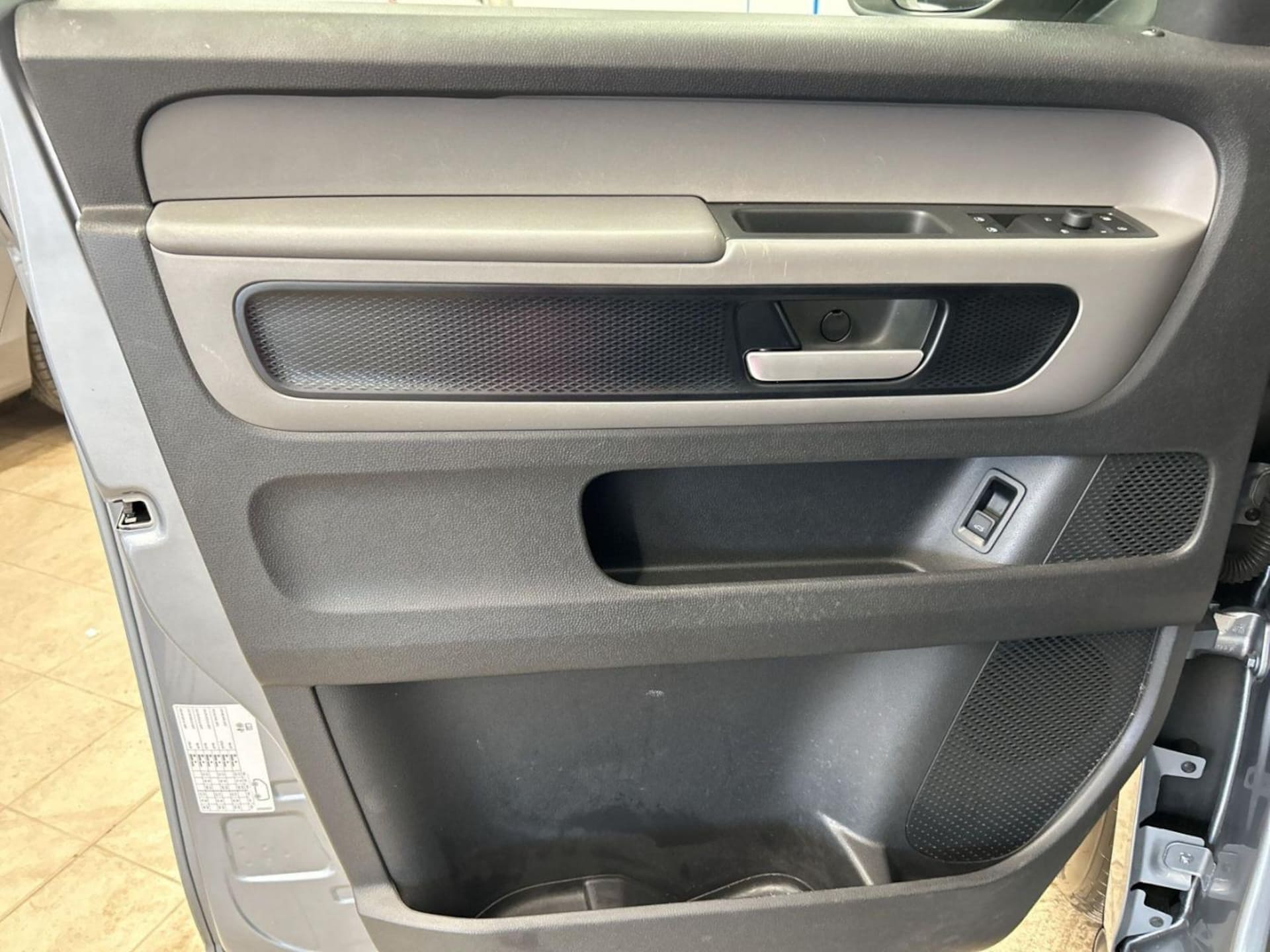 Volkswagen ID. Buzz Cargo Basis-Modell