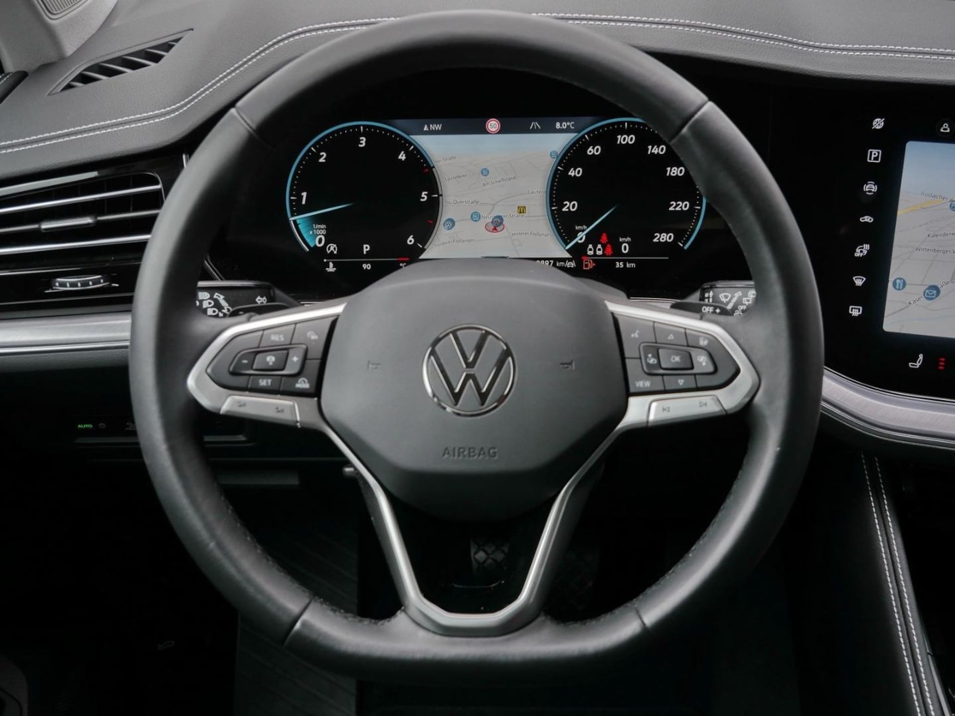 Volkswagen Touareg Basis-Modell