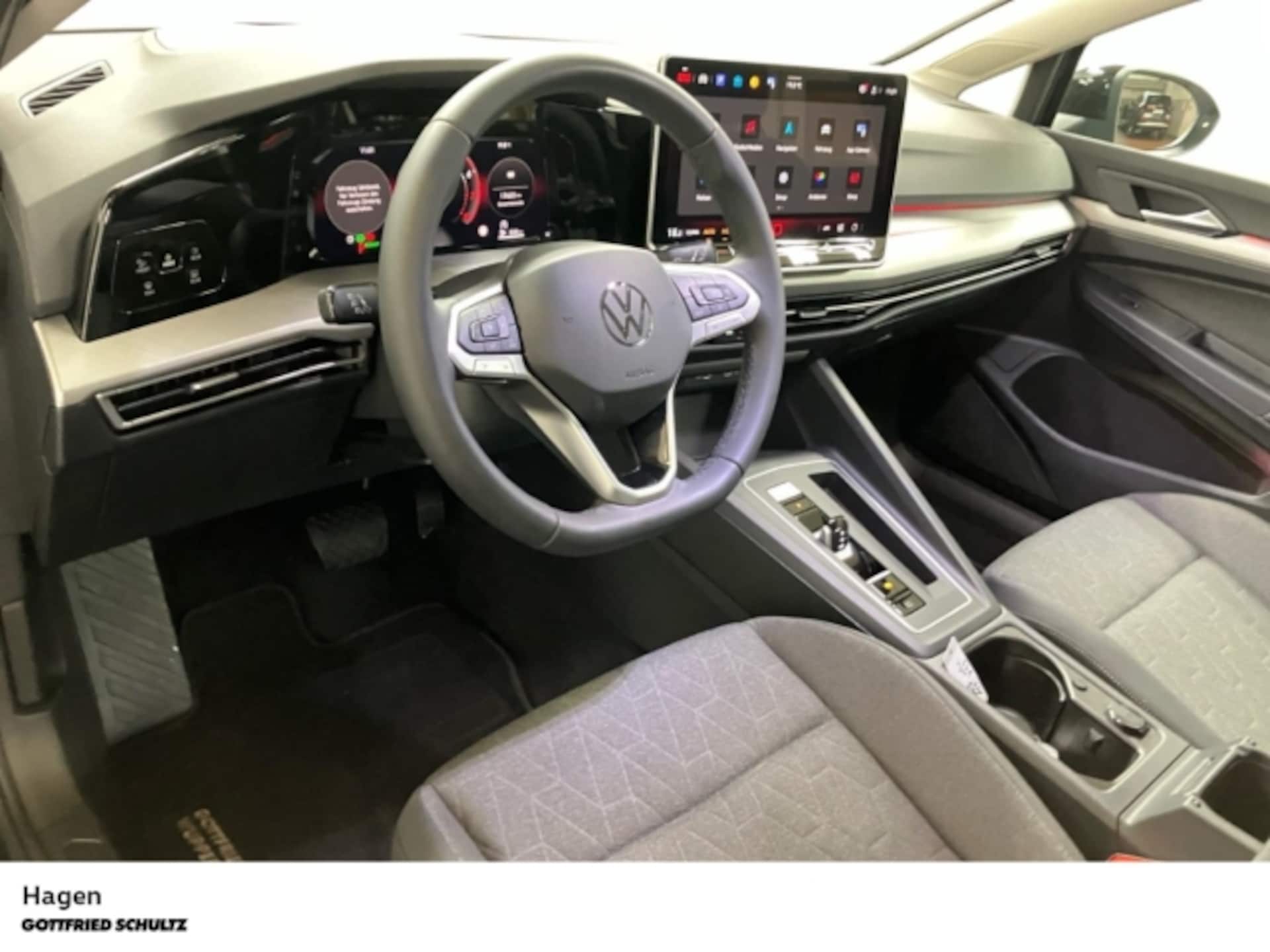 Volkswagen Golf Life