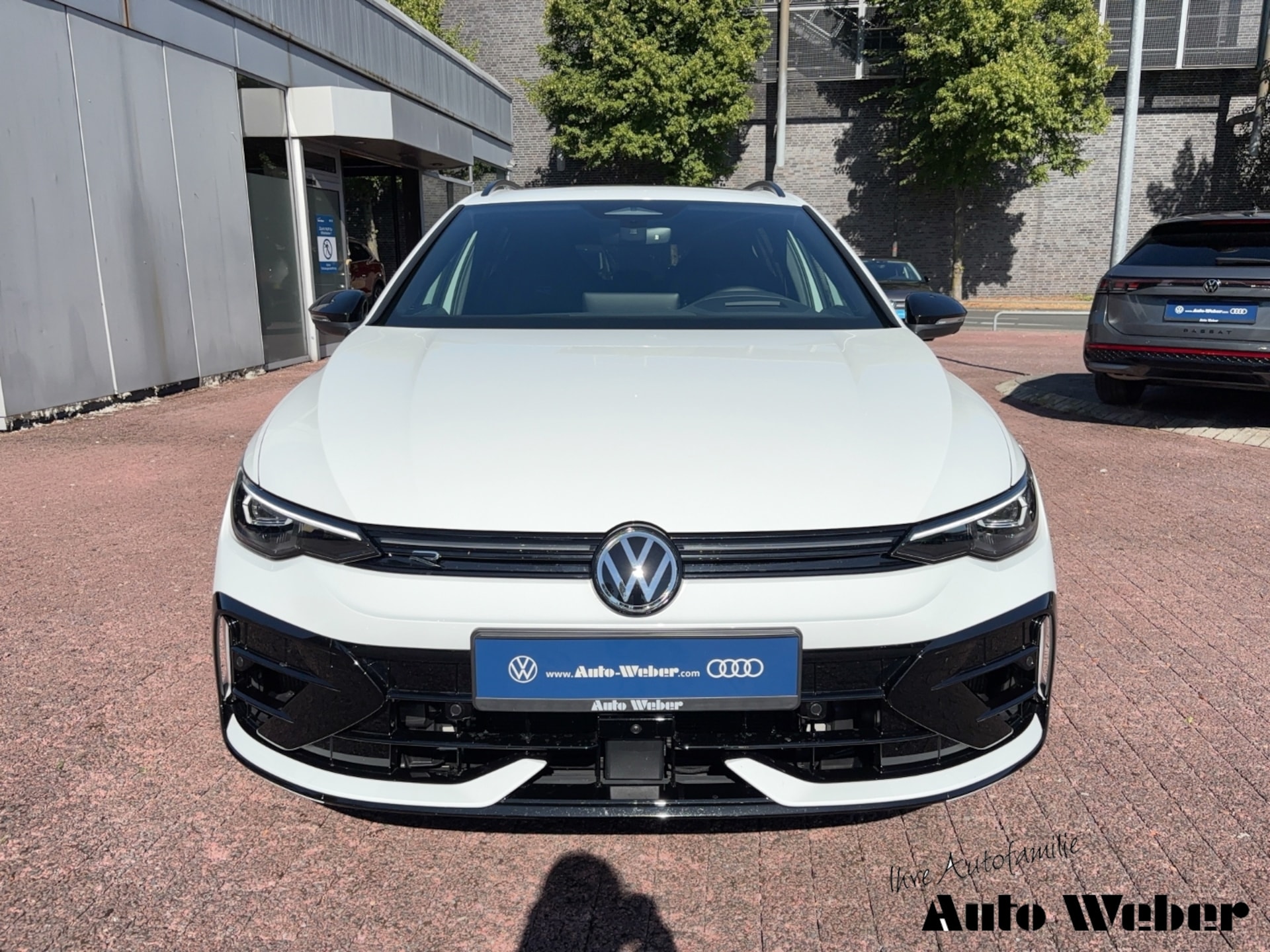 Volkswagen Golf Variant R