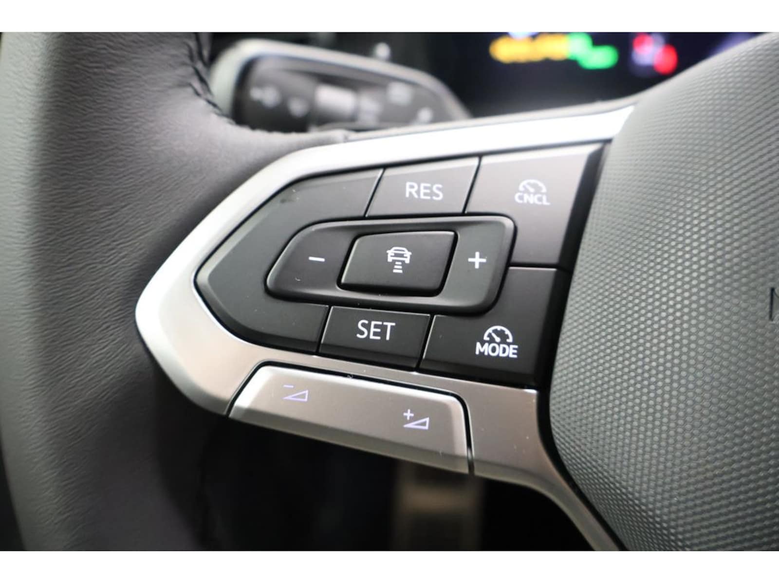 Volkswagen Tiguan – Bild 18