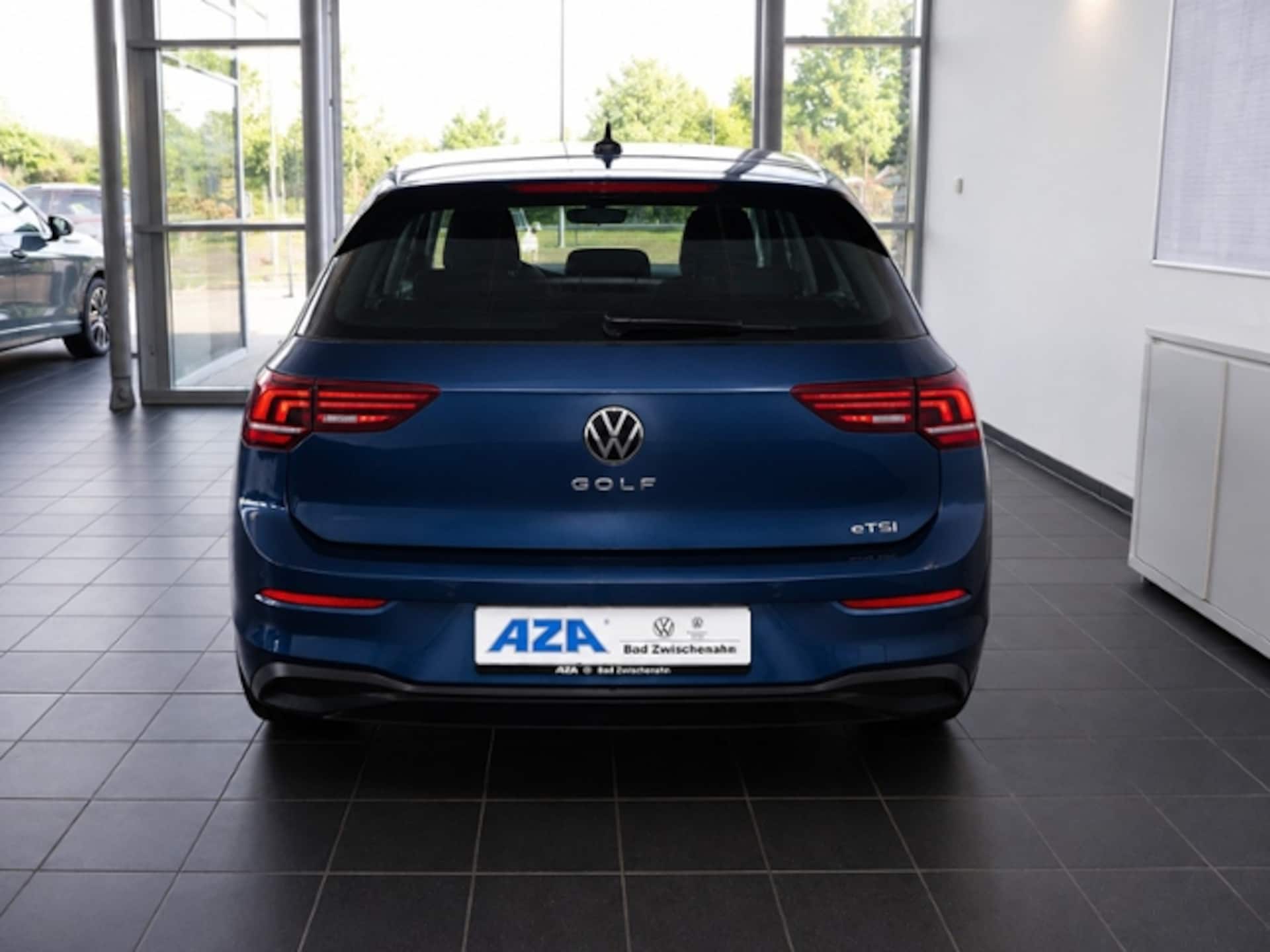 Volkswagen Golf Life