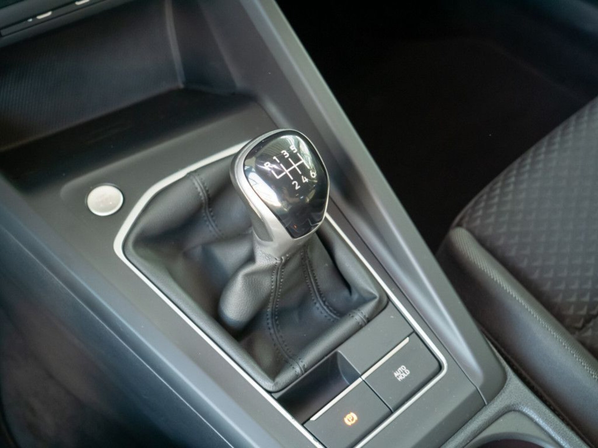 Volkswagen Golf Active