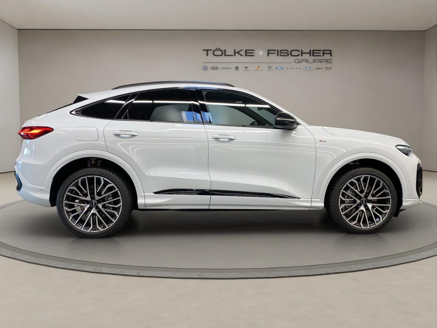 Bild über Audi Q5 Sportback TDI quattro 150 kW S tronic - für weitere Informationen kontaktieren Sie den Audi Partner