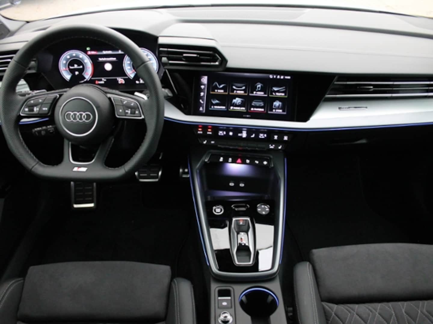 Bild über Audi A3 Sportback TFSI 110 kW S tronic - für weitere Informationen kontaktieren Sie den Audi Partner