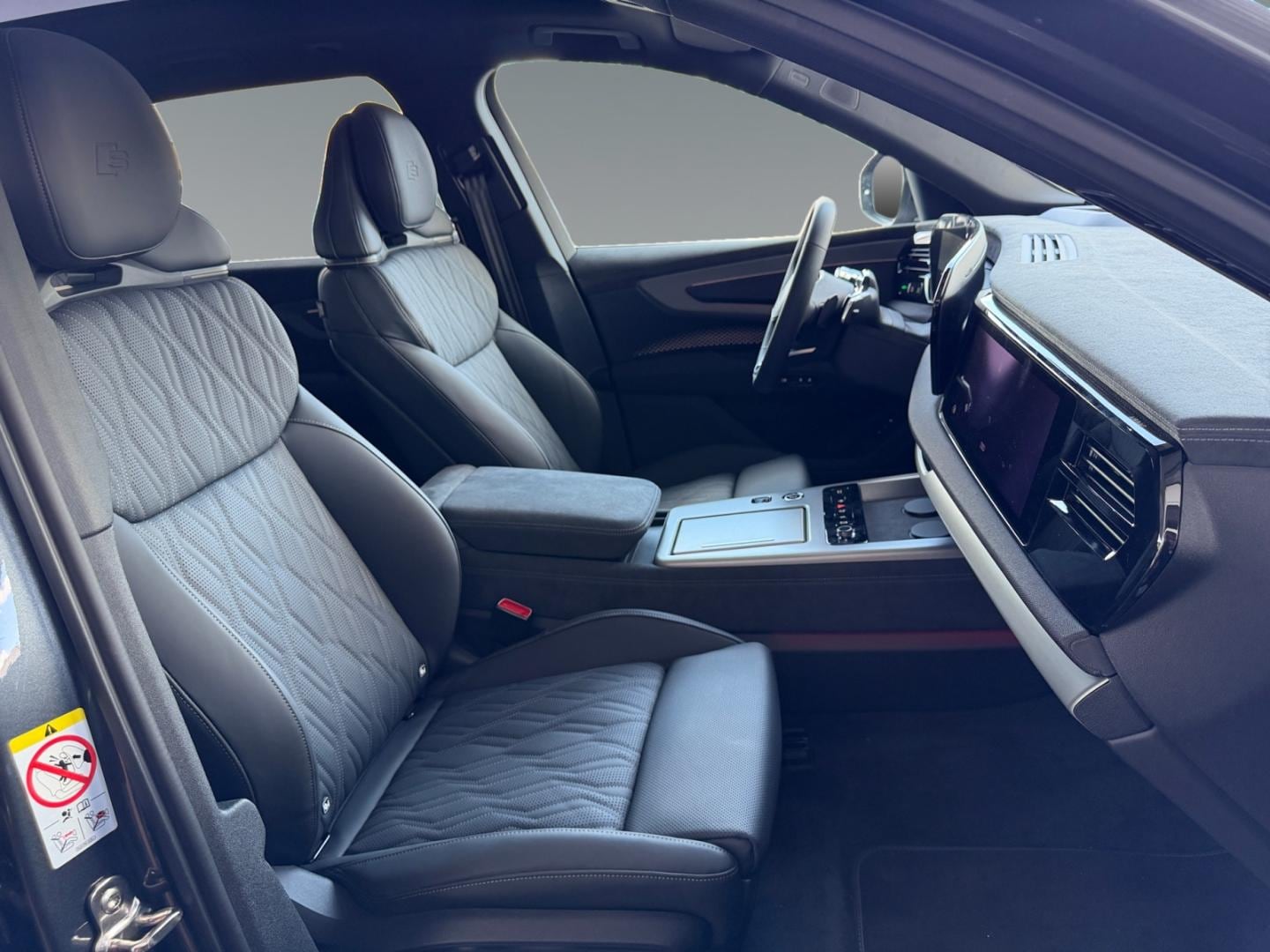 Bild über Audi Q7 SUV TDI quattro 220 kW tiptronic - für weitere Informationen kontaktieren Sie den Audi Partner