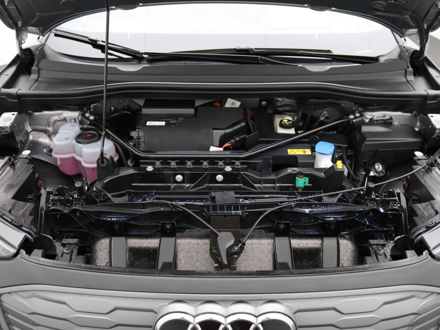 Image about Audi Q4 e-tron 40 e-tron