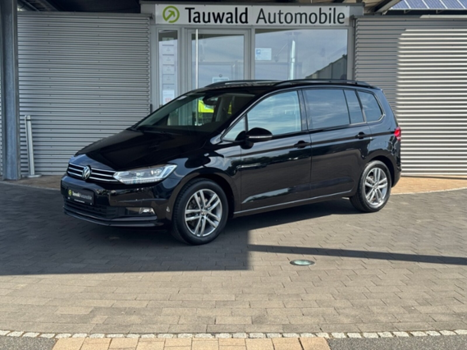 Volkswagen Touran – Bild 2