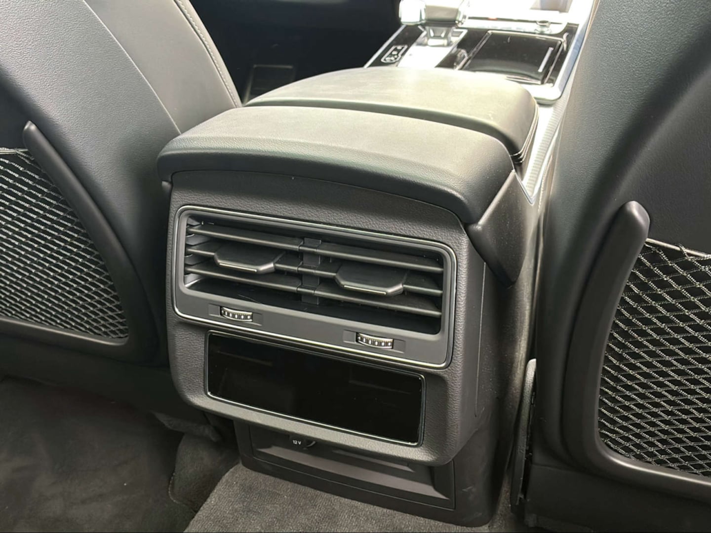 Bild über Audi Q7 SUV S line business TDI quattro 210 kW tiptronic - für weitere Informationen kontaktieren Sie den Audi Partner