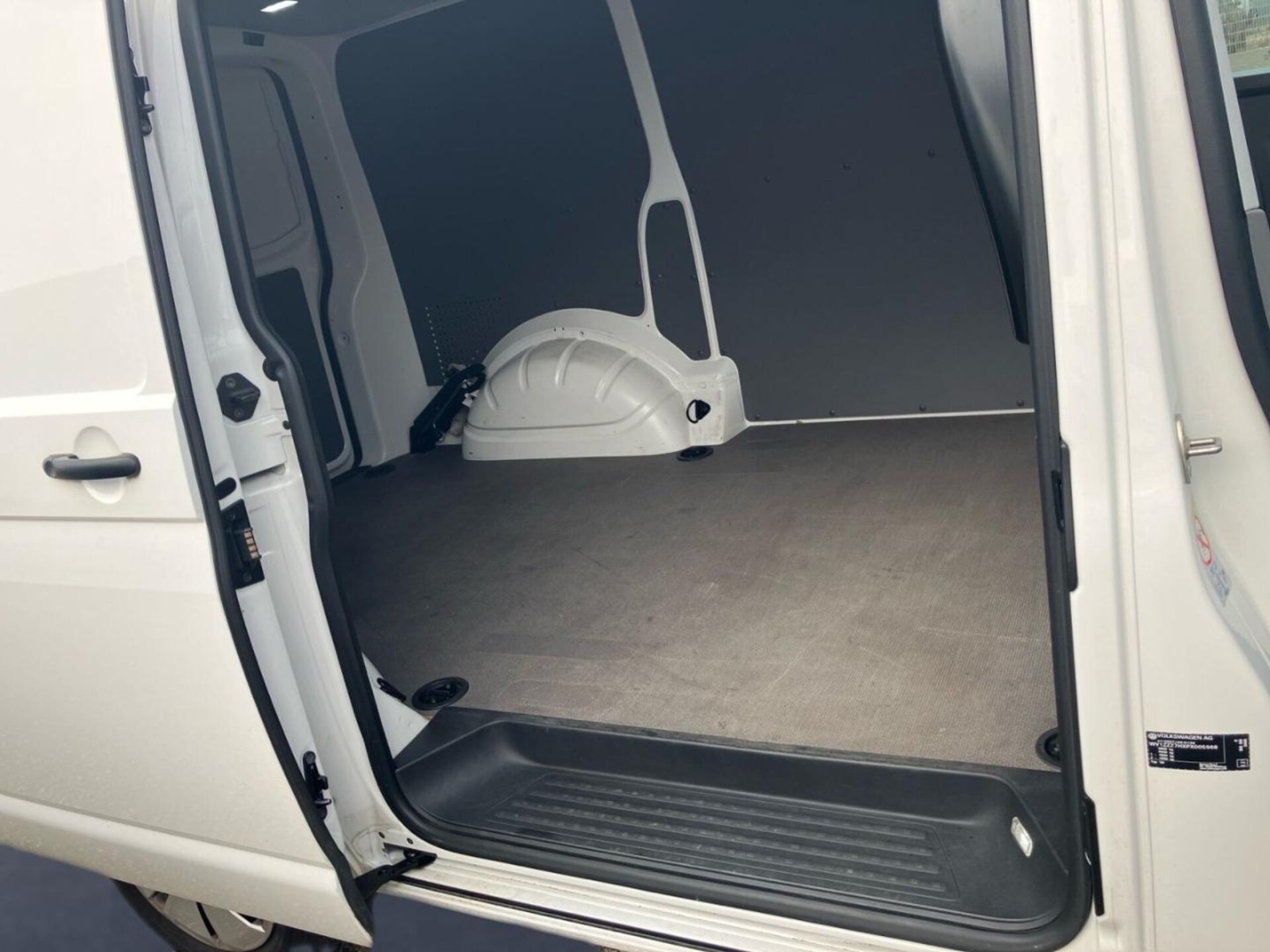 Volkswagen T6.1 Transporter Kasten kurzer Radstand