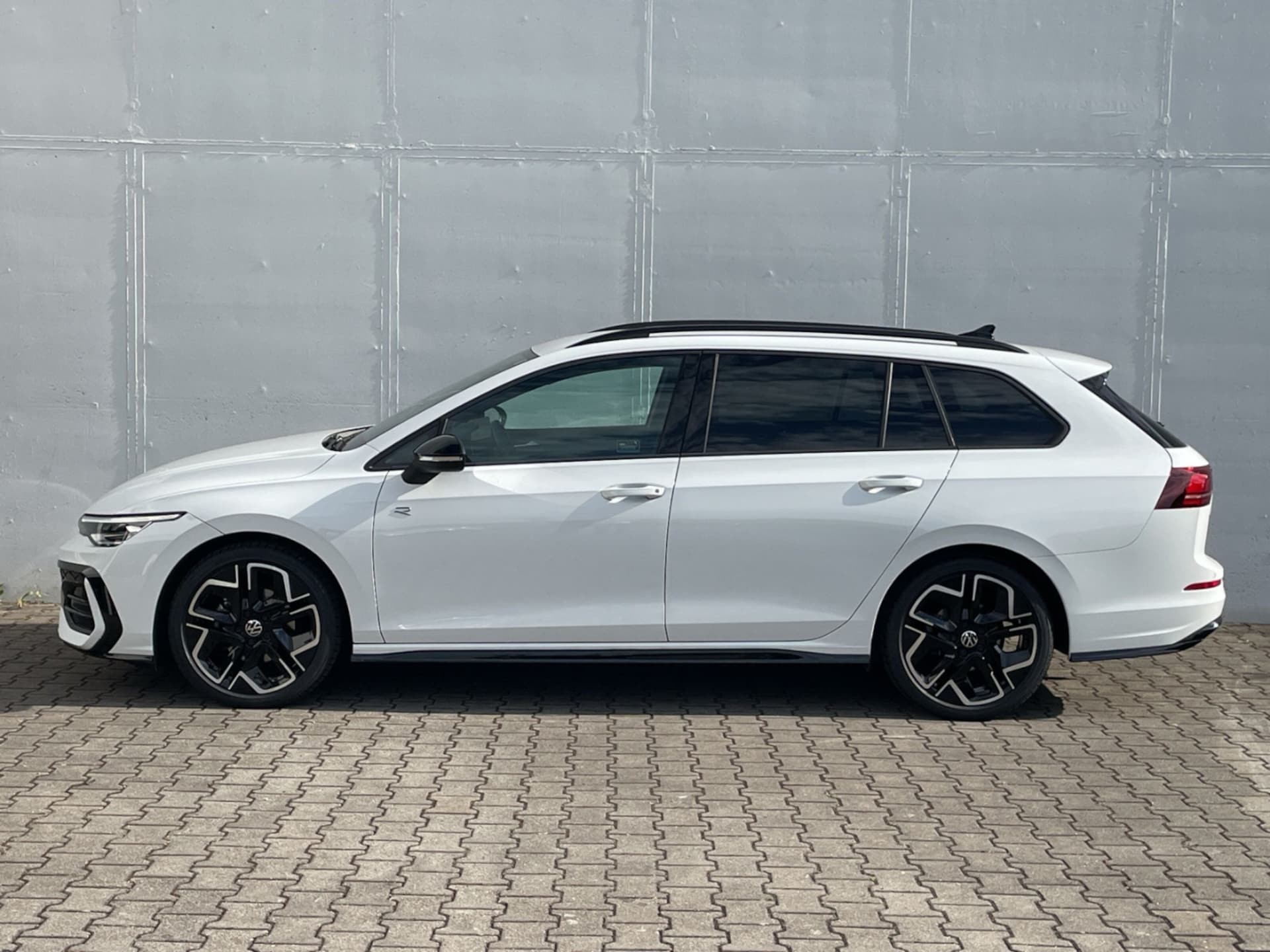 Volkswagen Golf Variant R-Line