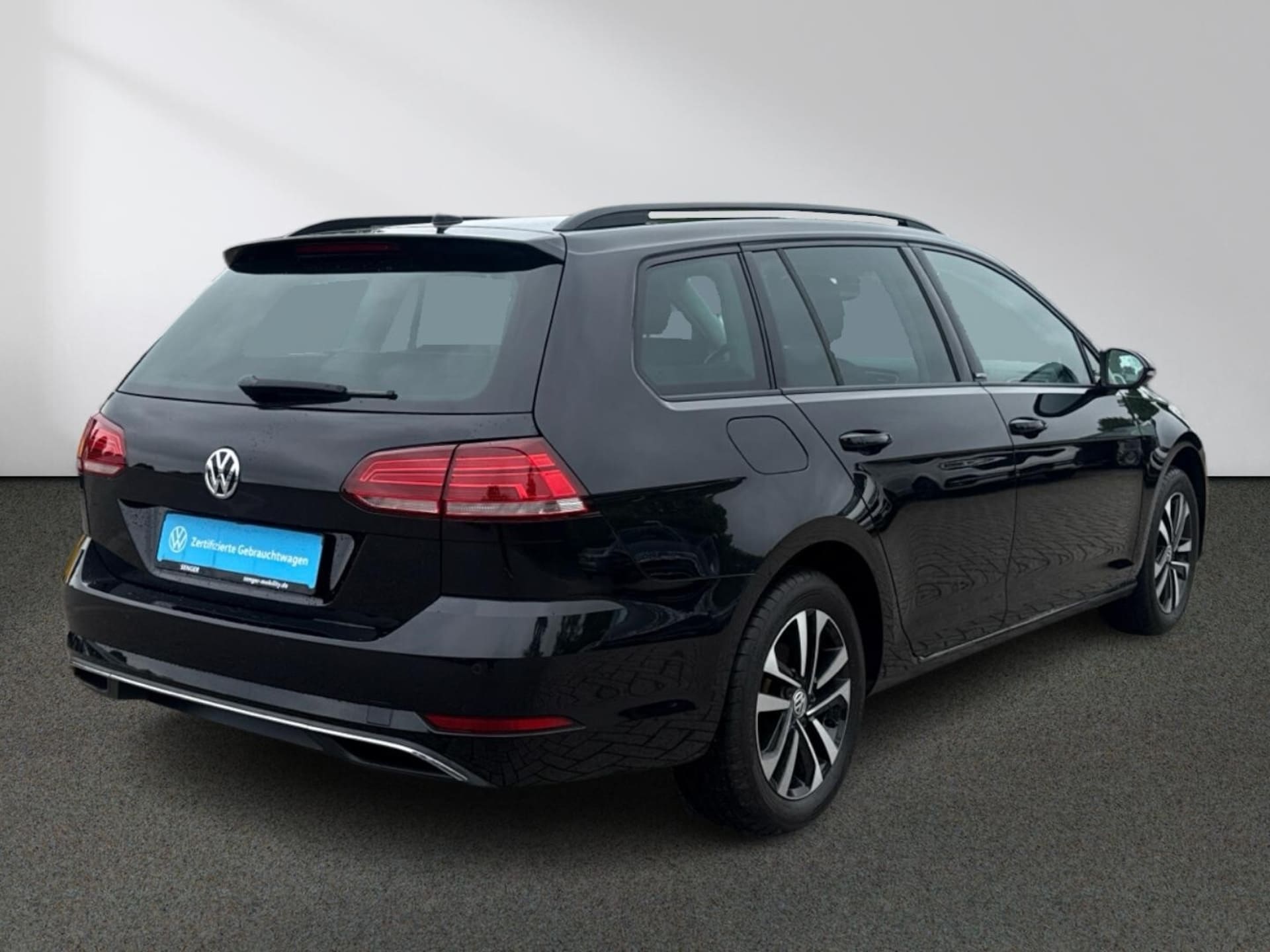 Volkswagen Golf Variant United