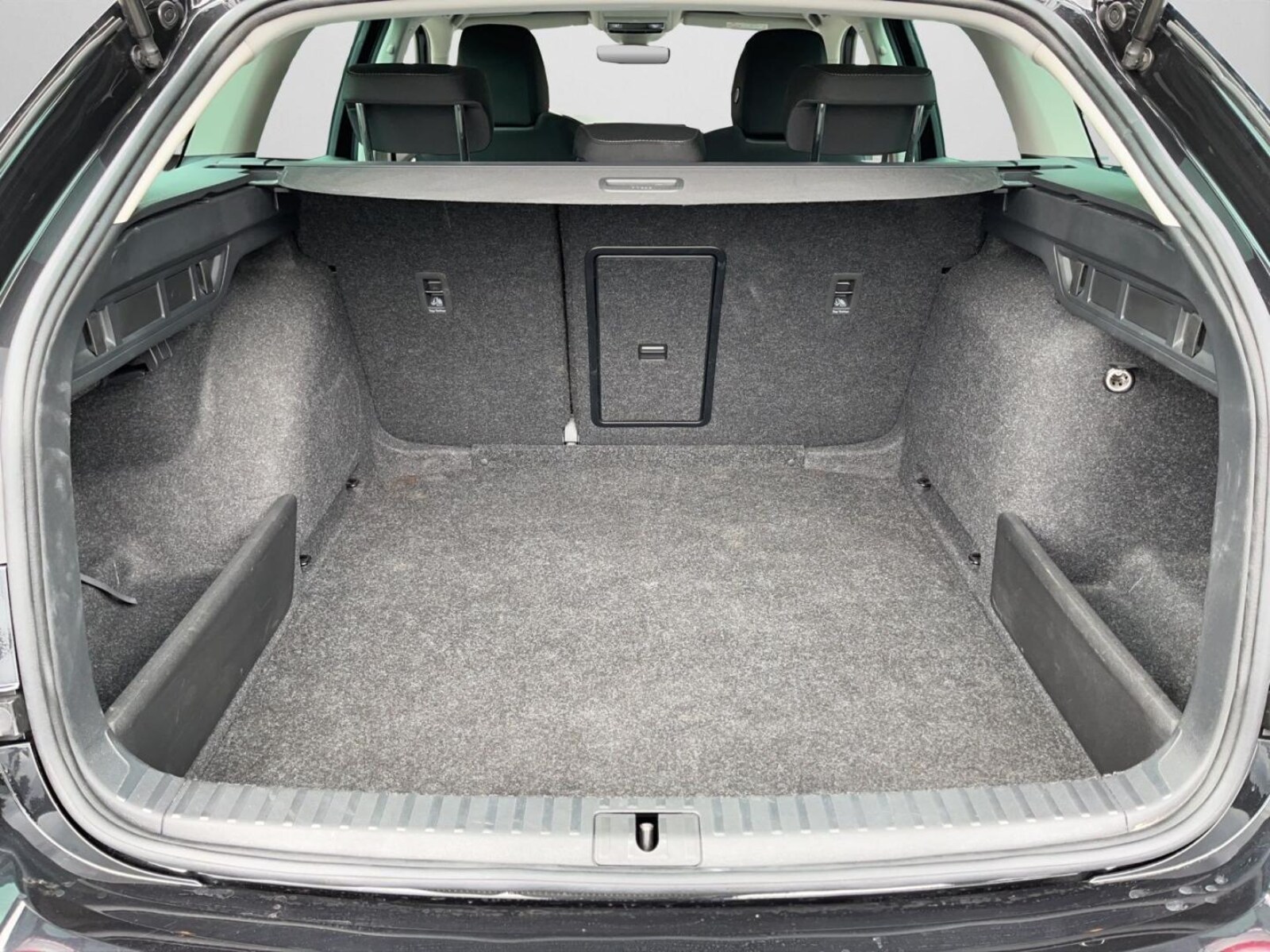 Škoda Octavia Combi – Bild 15