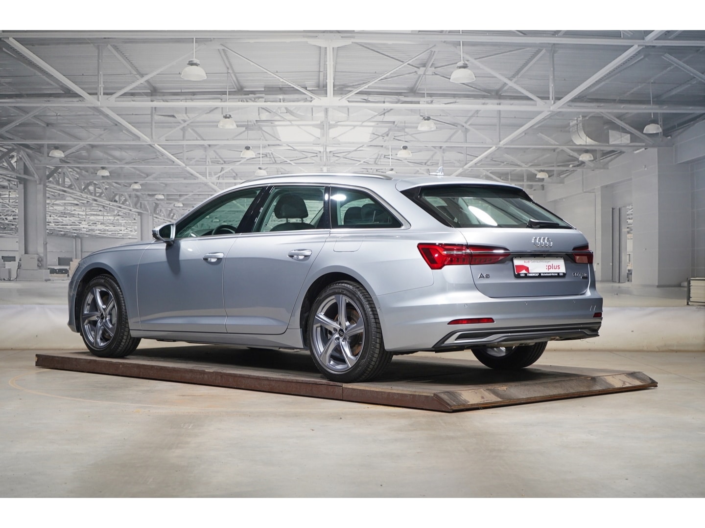Bild über Audi A6 Avant TFSI e advanced 50 TFSI e quattro S tronic - für weitere Informationen kontaktieren Sie den Audi Partner