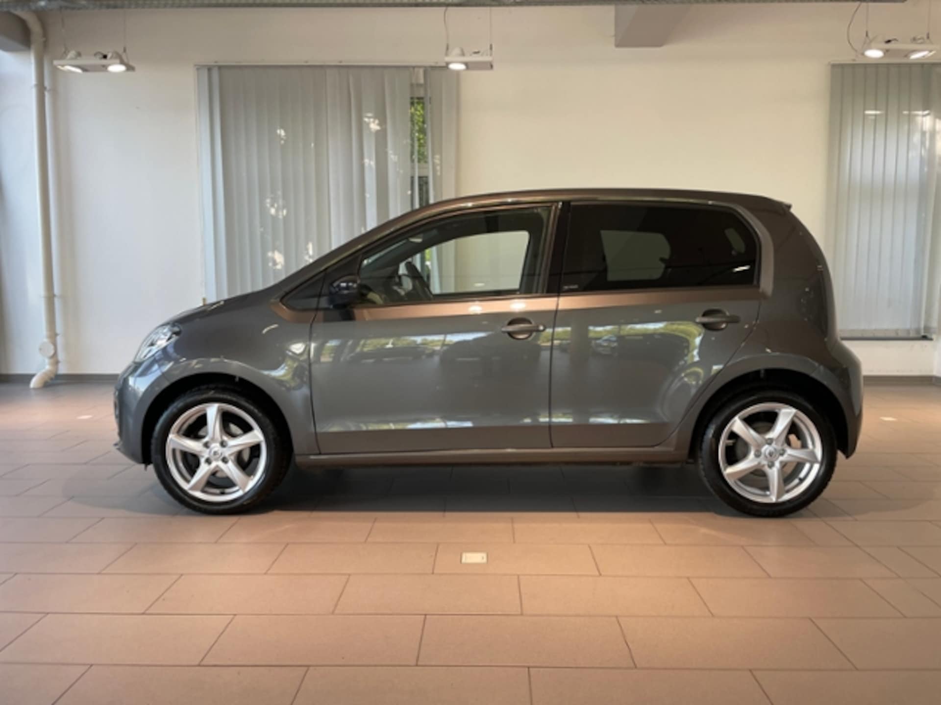 Volkswagen up! ACTIVE