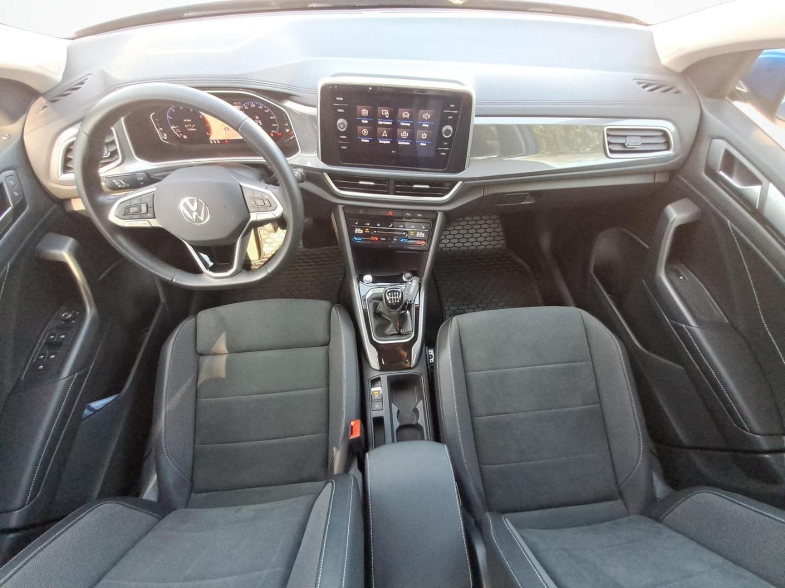 Volkswagen T-Roc – Bild 15