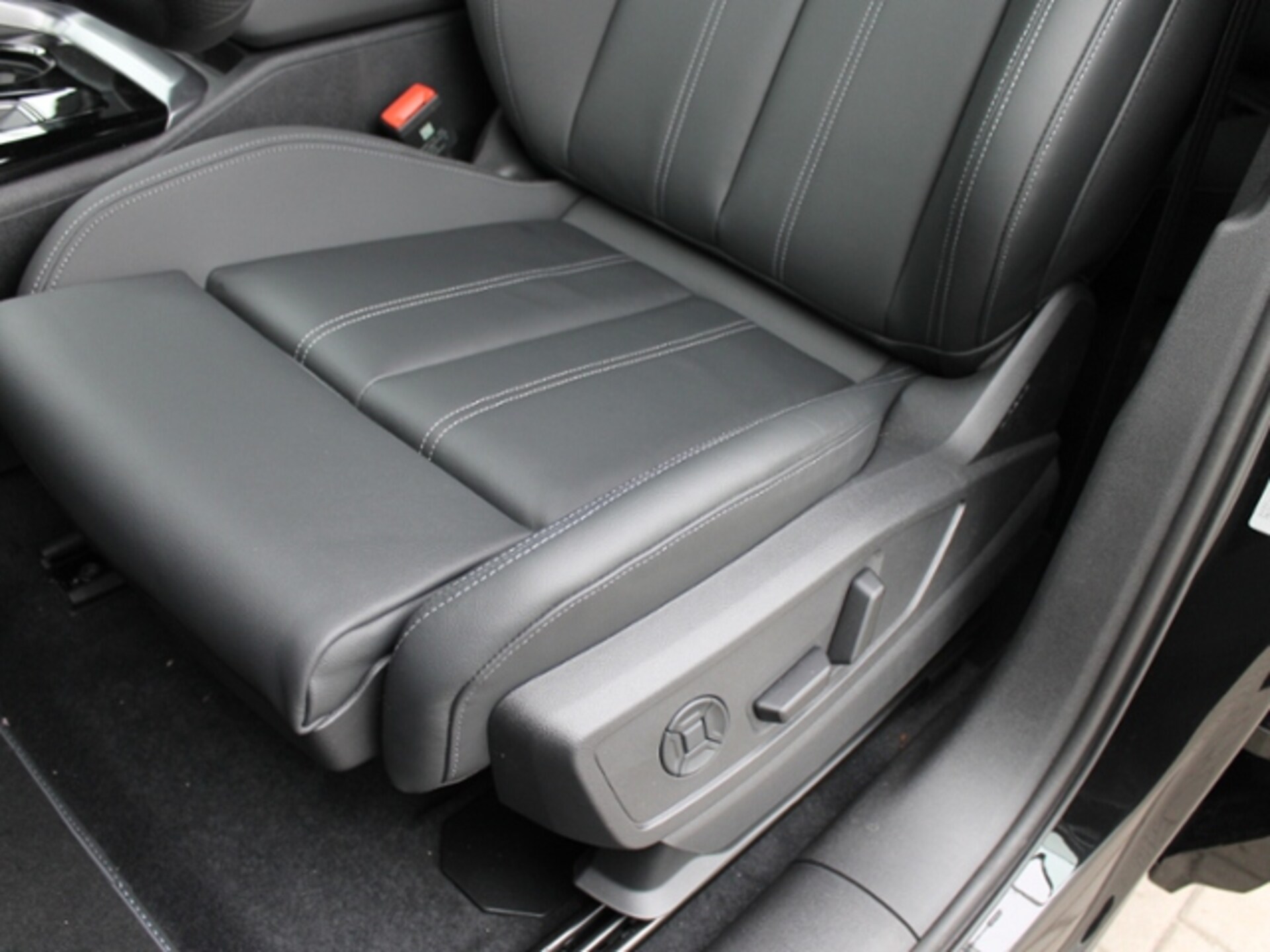 Audi Q5 Sportback edition one