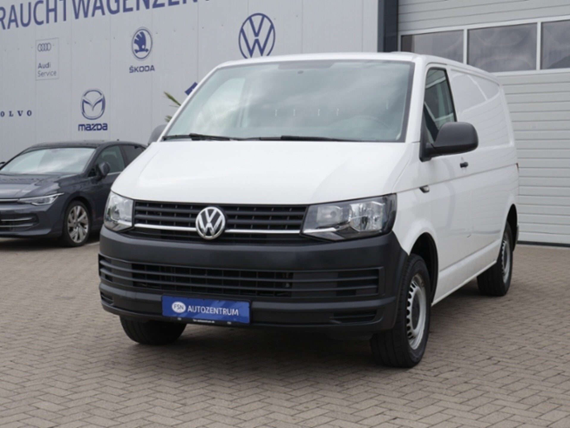 Volkswagen T6 Transporter Kasten kurzer Radstand