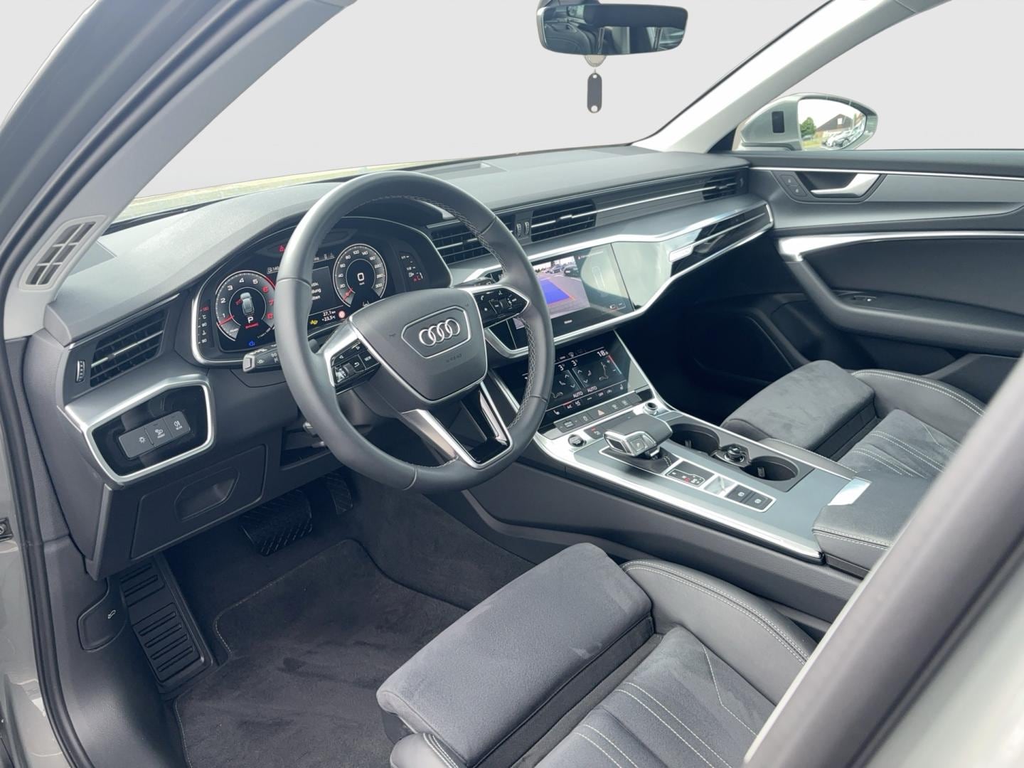 Bild über Audi A6 allroad quattro 55 TFSI quattro S tronic - für weitere Informationen kontaktieren Sie den Audi Partner