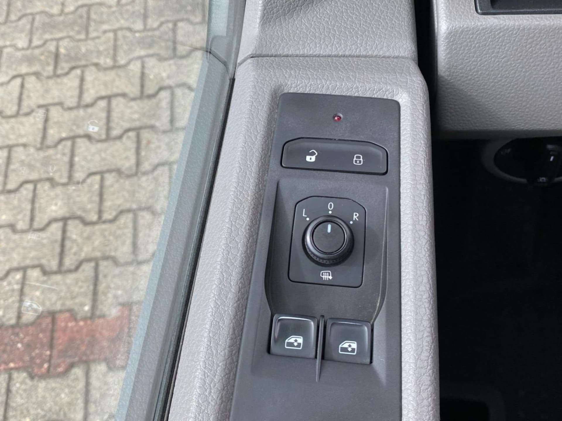 Volkswagen T6.1 Transporter Pritschenwagen Doppelkabine