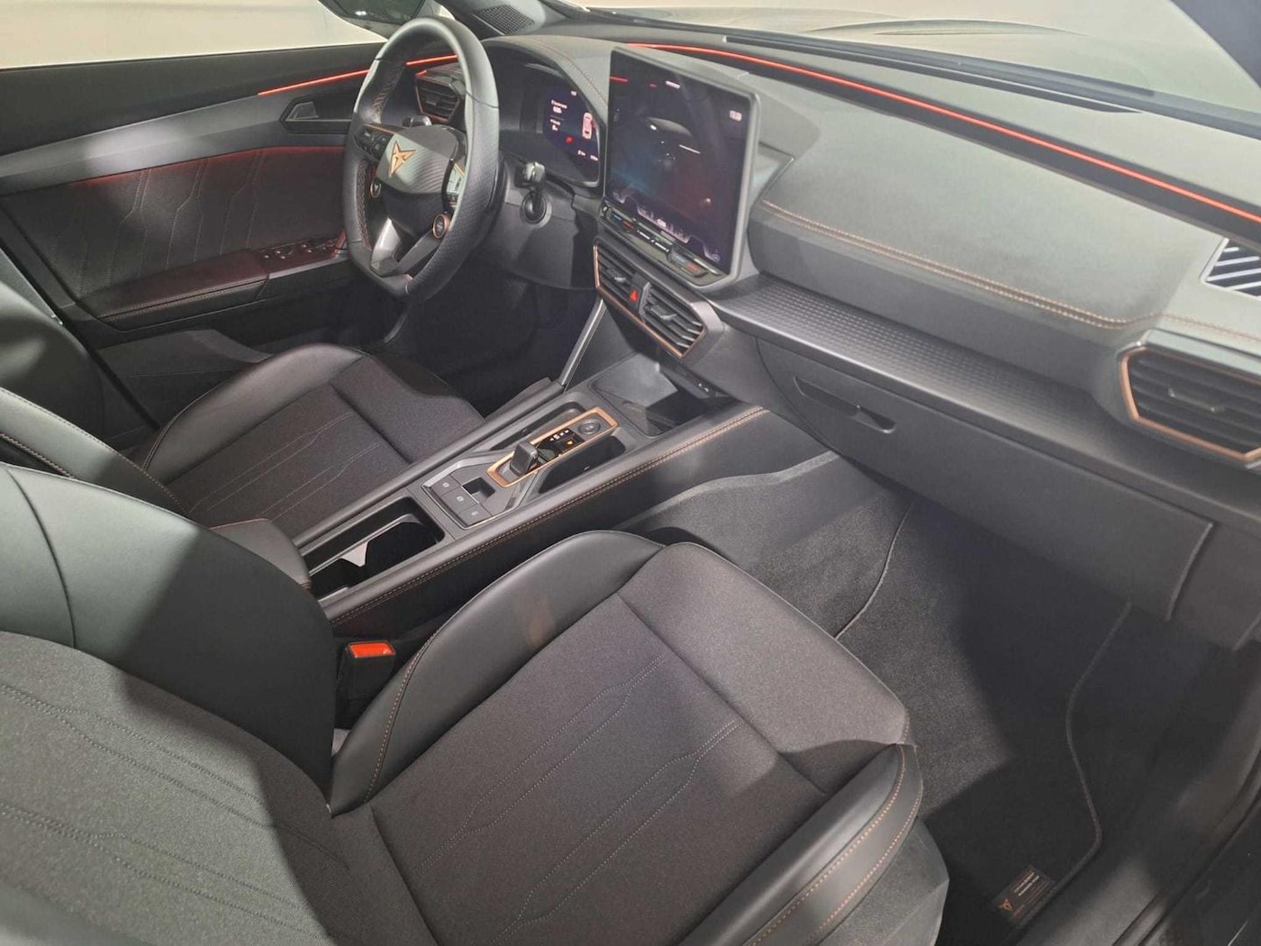 CUPRA Formentor 1.5 eTSI DSG 110 kW (150 CV) — photo 6
